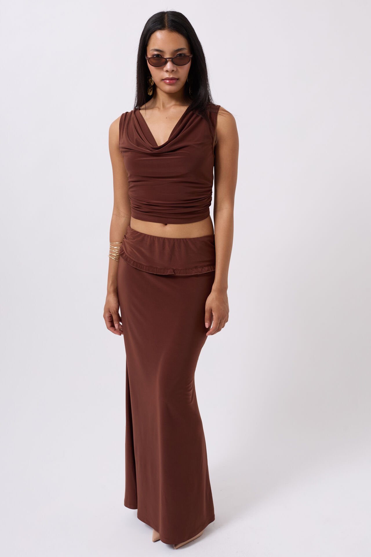 Оптовая продажа макси коричневая юбка со складками и талией