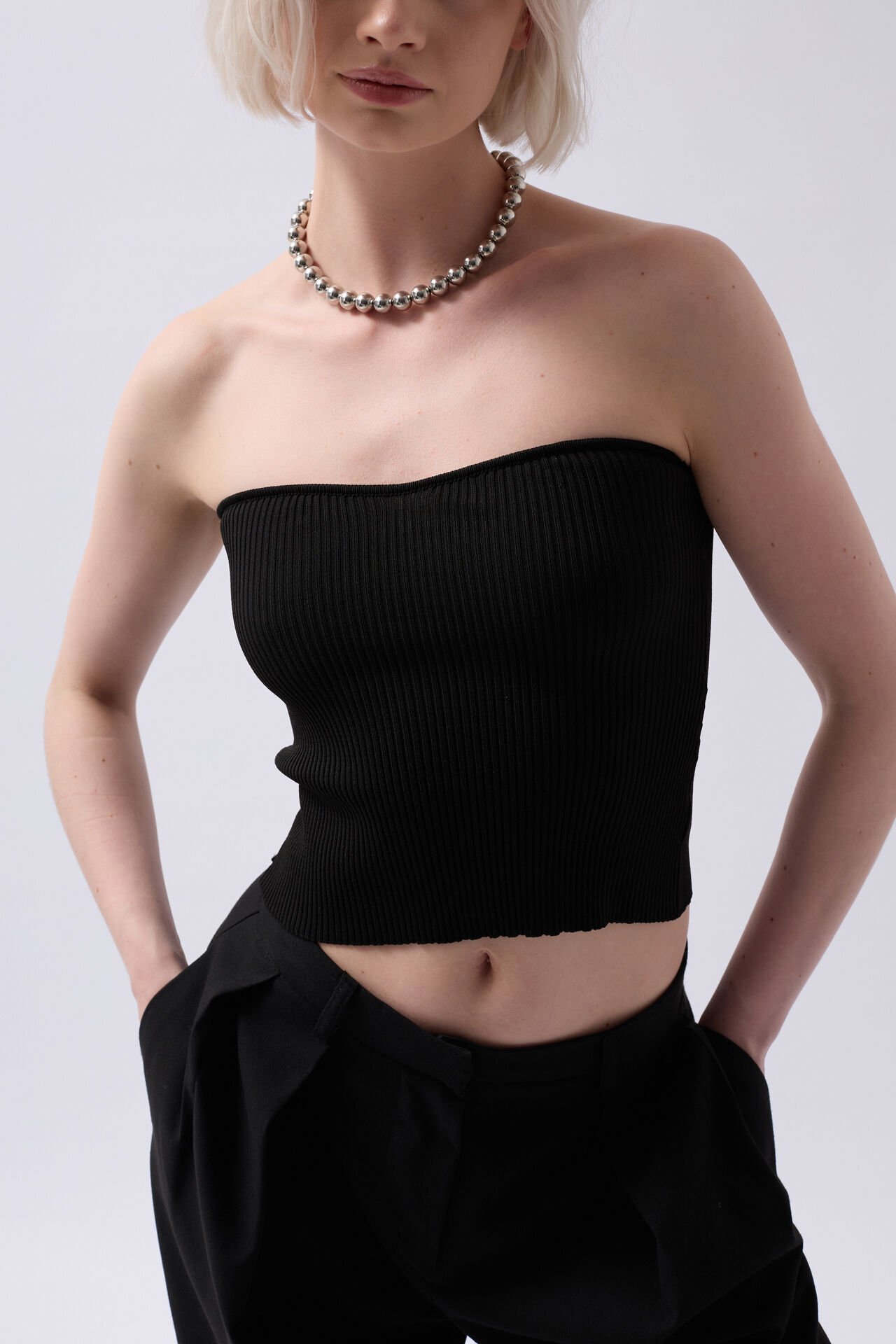 Toptan Straplez Dokulu Siyah Crop