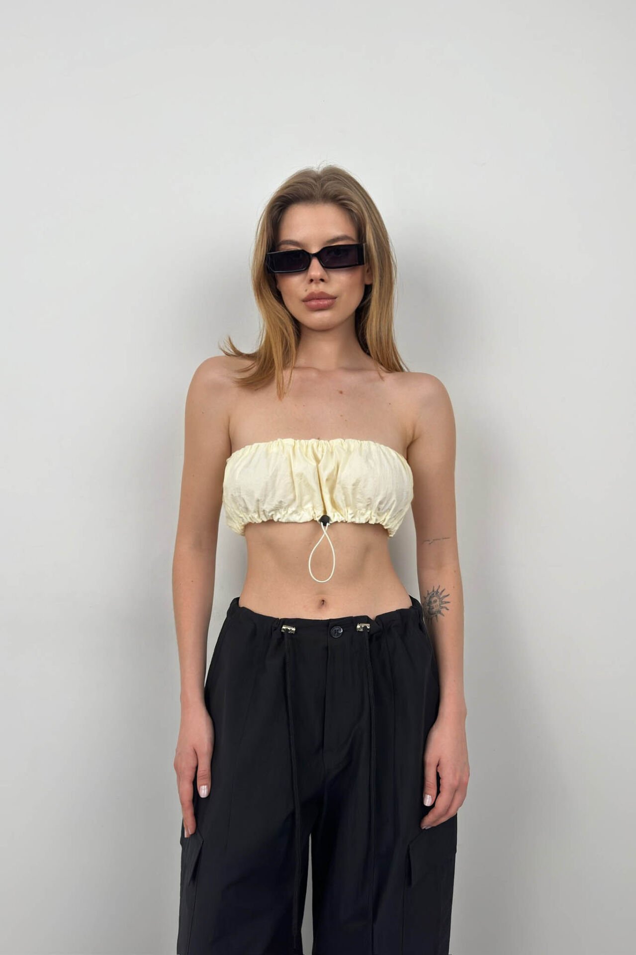 Toptan Lastik Detay Beyaz Straplez Crop