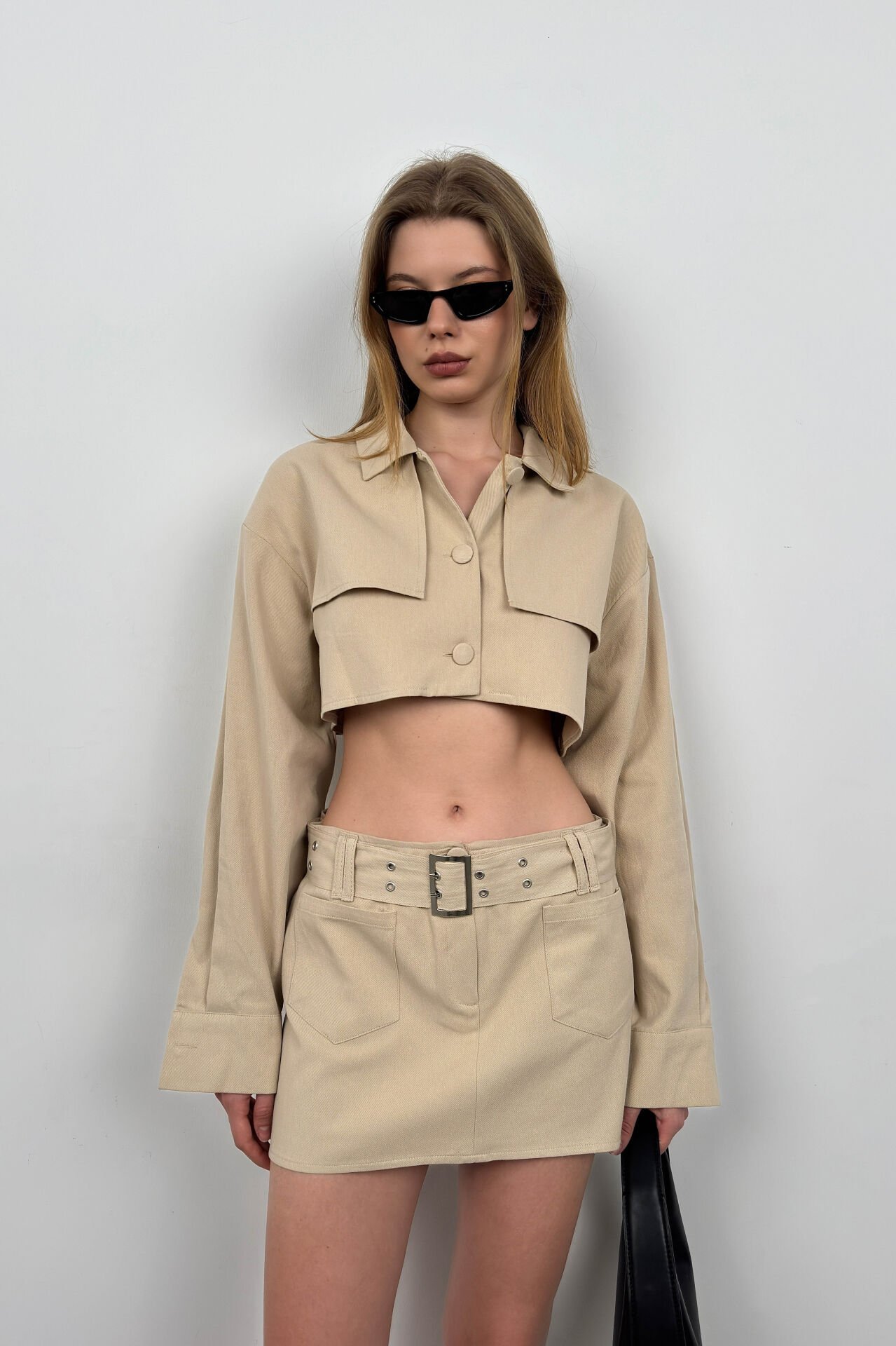 Wholesale Belt Detail Beige Mini Skirt