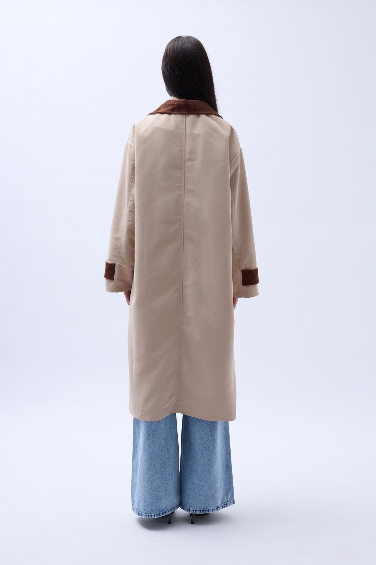 Toptan Yaka Detaylı Oversiz Bej Trençkot