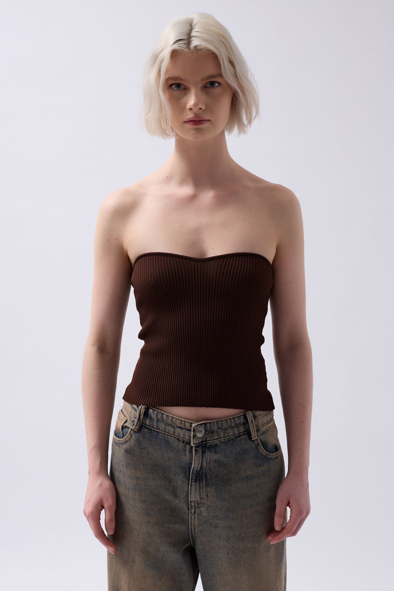 Toptan Straplez Dokulu Kahverengi Crop