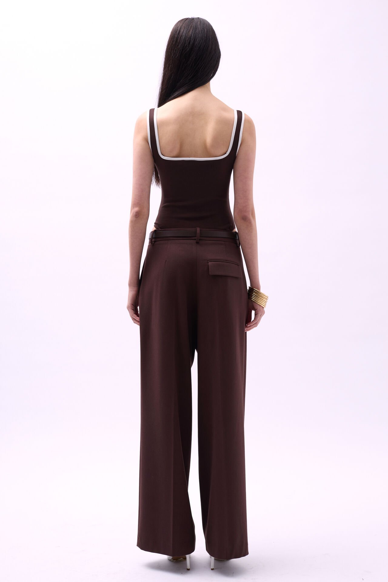 Toptan V Yaka Biye Detay Kahverengi Bodysuit