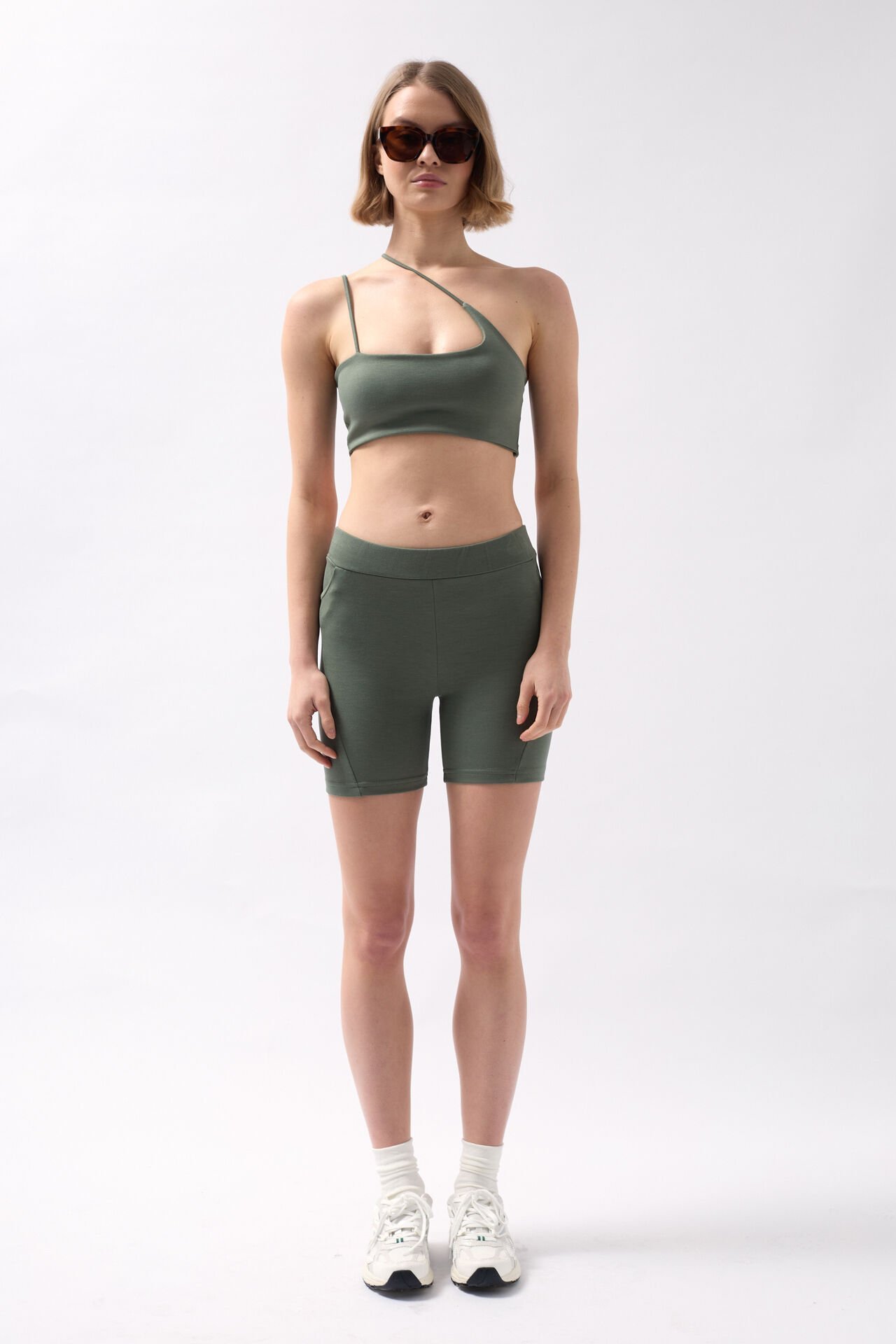 حمالة صدر كاكي بأشرطة متقاطعة للبيع بالجملة