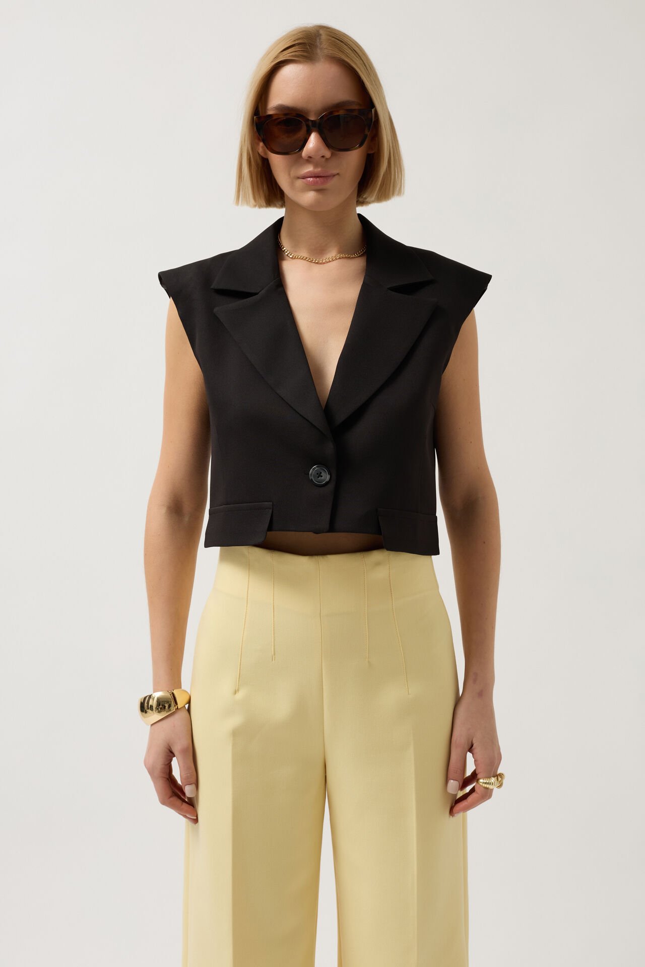 Wholesale Button Detail Pocket Black Vest