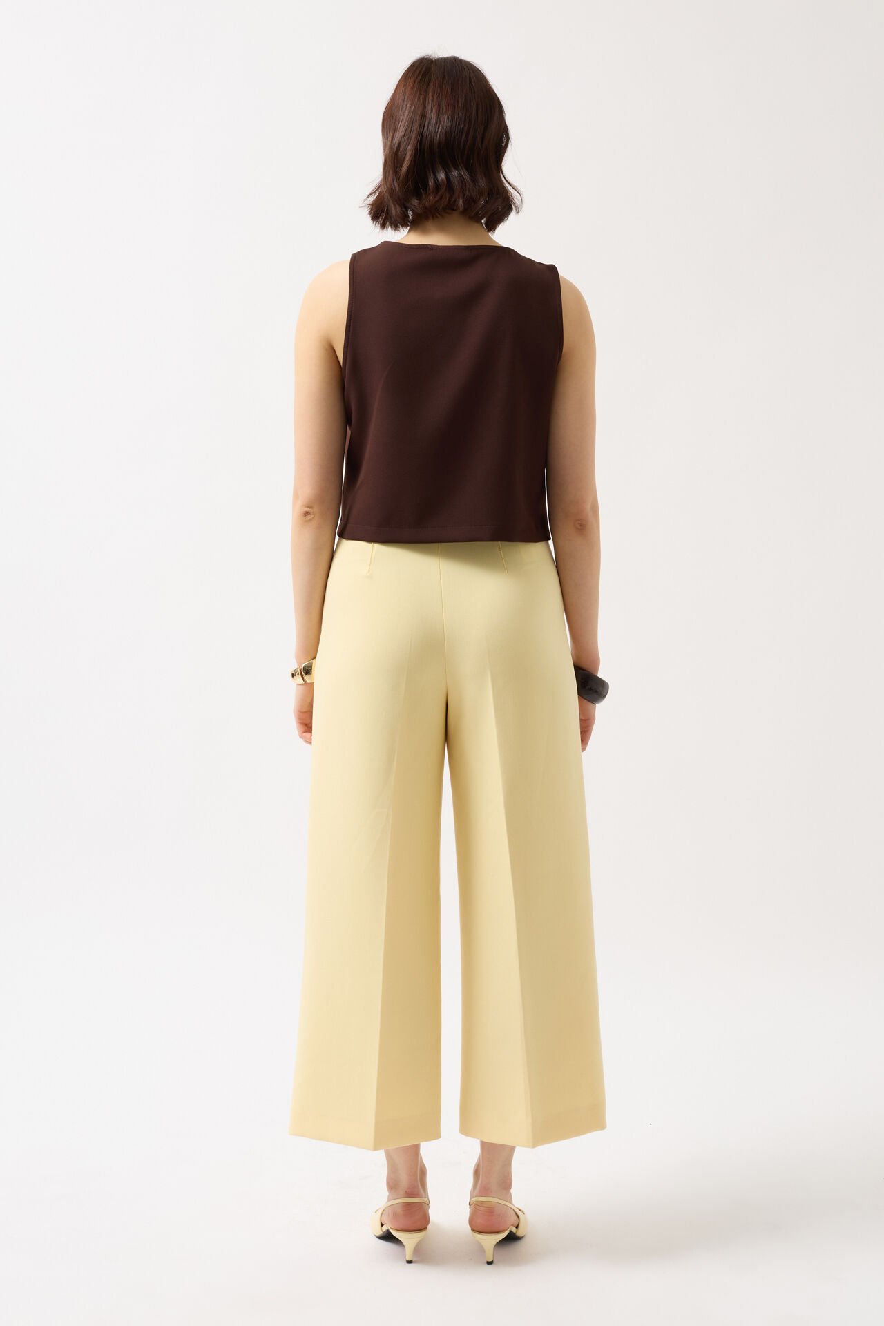 Toptan Bağcık Detay Dekolte Kahverengi Bluz