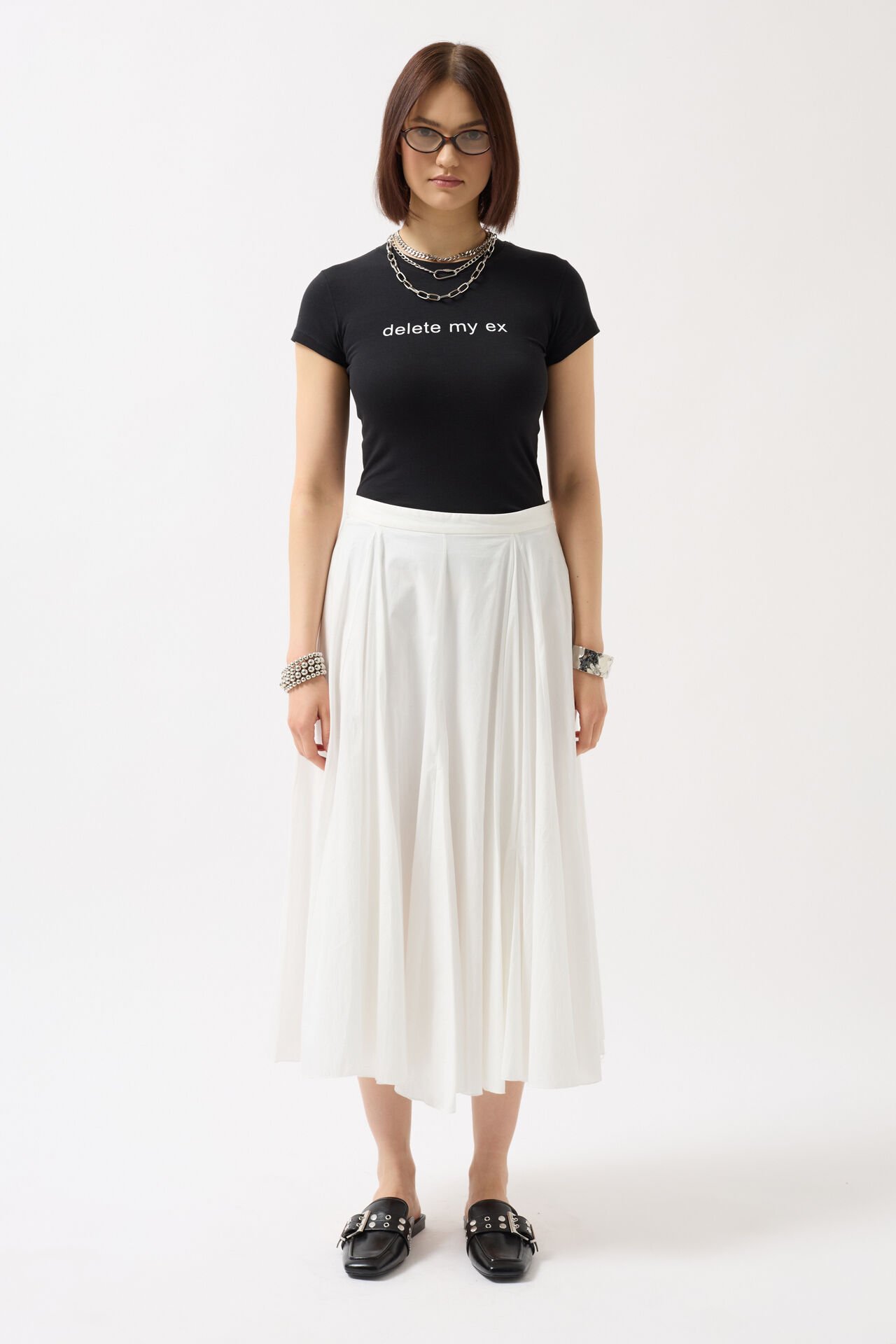 تي شيرت قصير أسود من الليكرا مطبوع بسعر الجملة