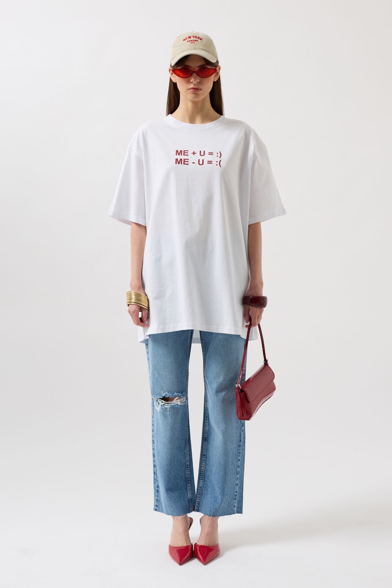 تي شيرت أبيض منقوش بالجملة