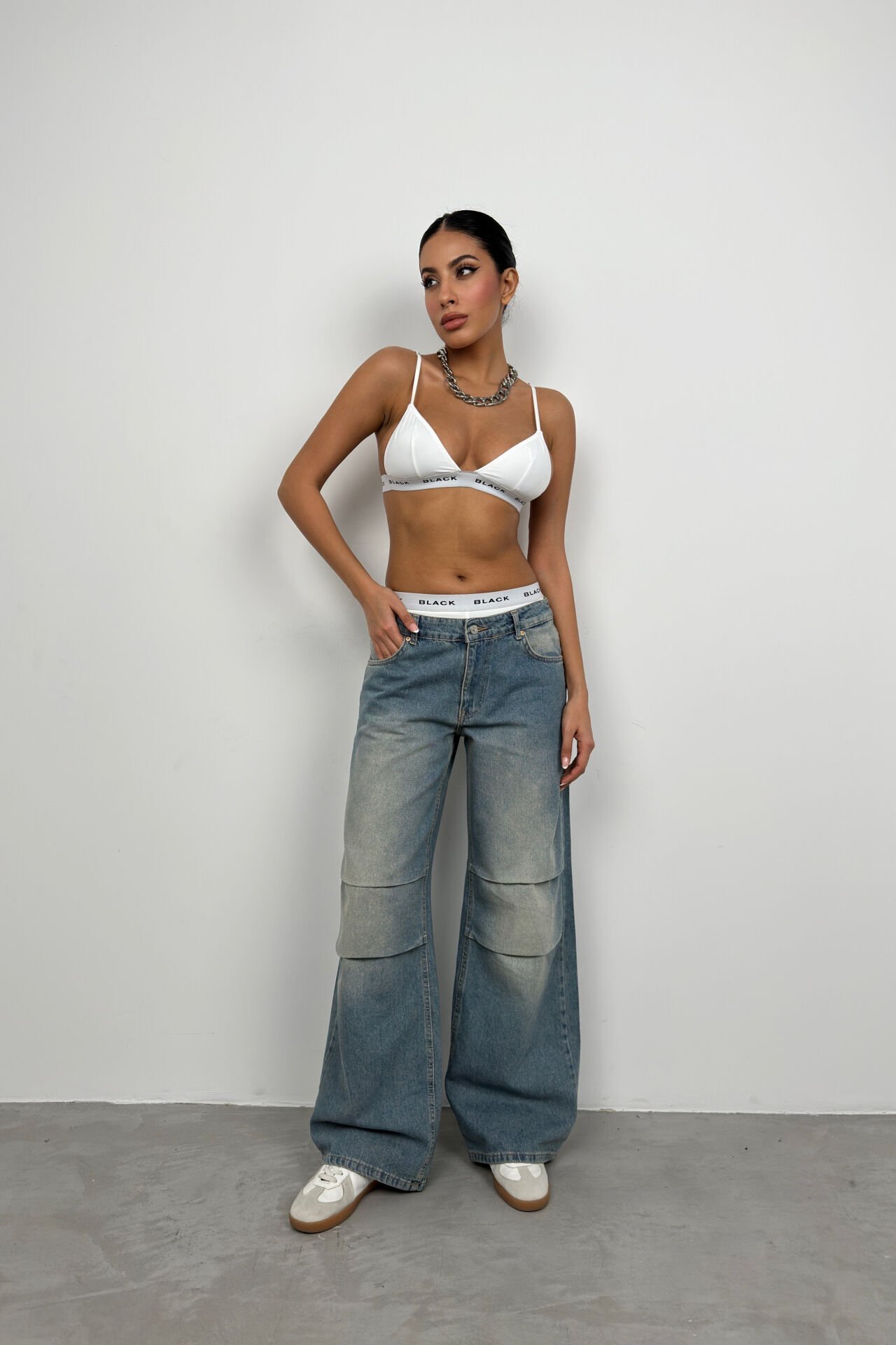 Low Waist Knee Rise Jean