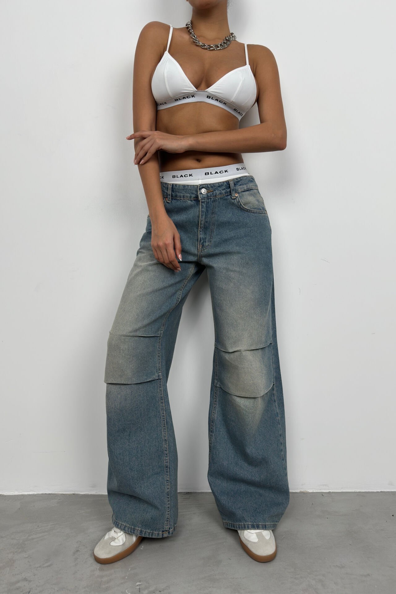 Low Waist Knee Rise Jean