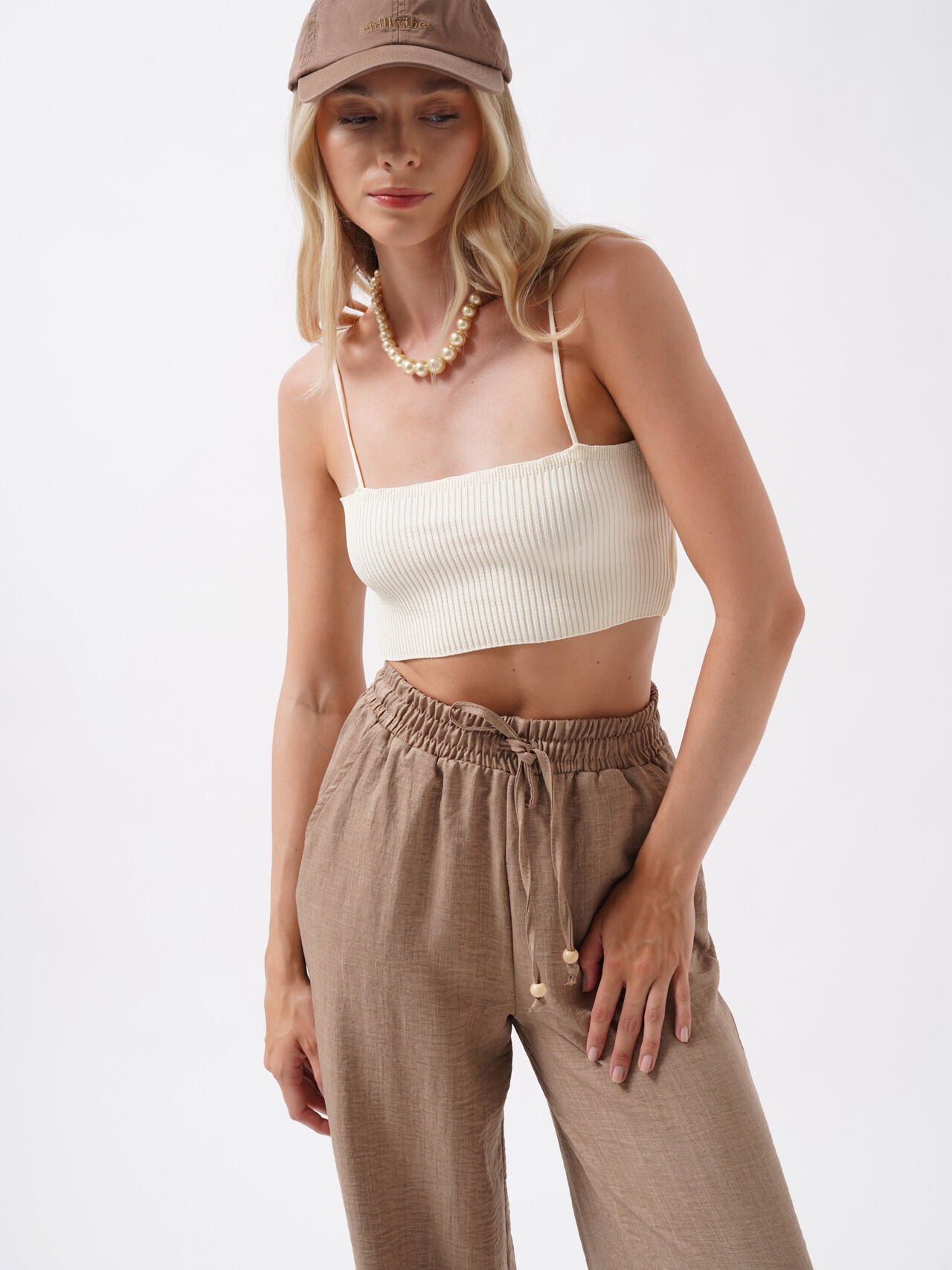 Toptan İnce Askılı Ekru Crop Top