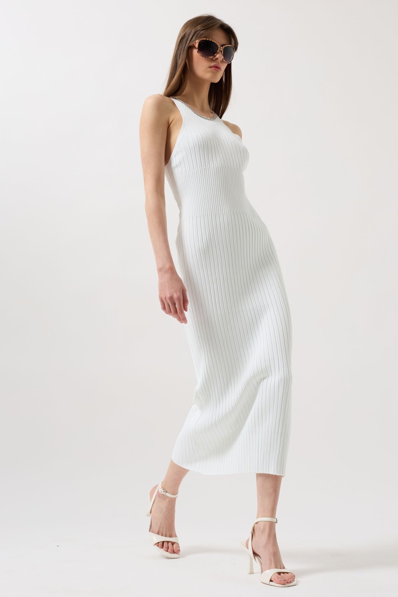 Wholesale Halter Neck Chain Accessory Cross Strap White Dress