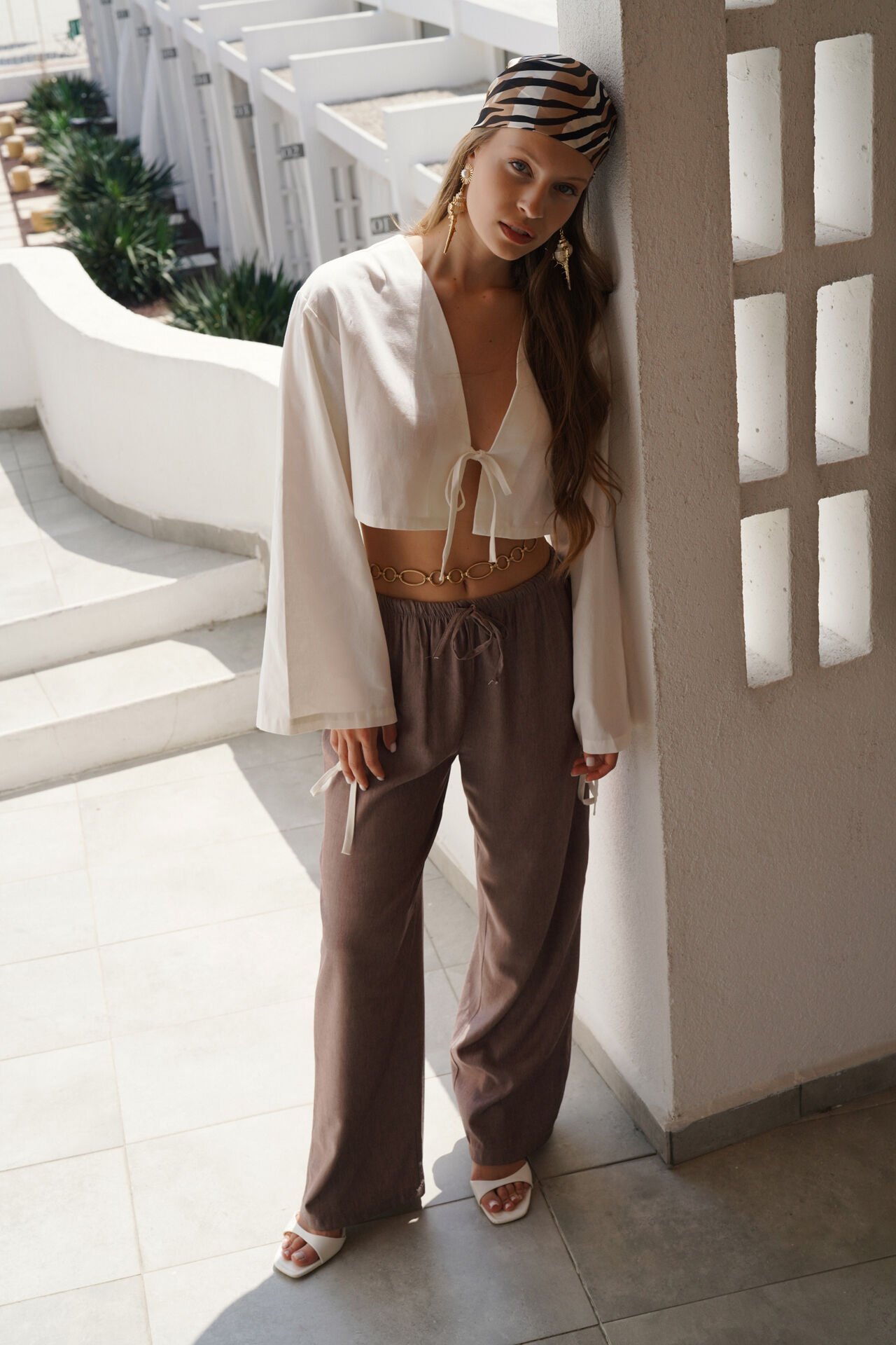 Wholesale Thin Belted Lace Detail Brown Trousers