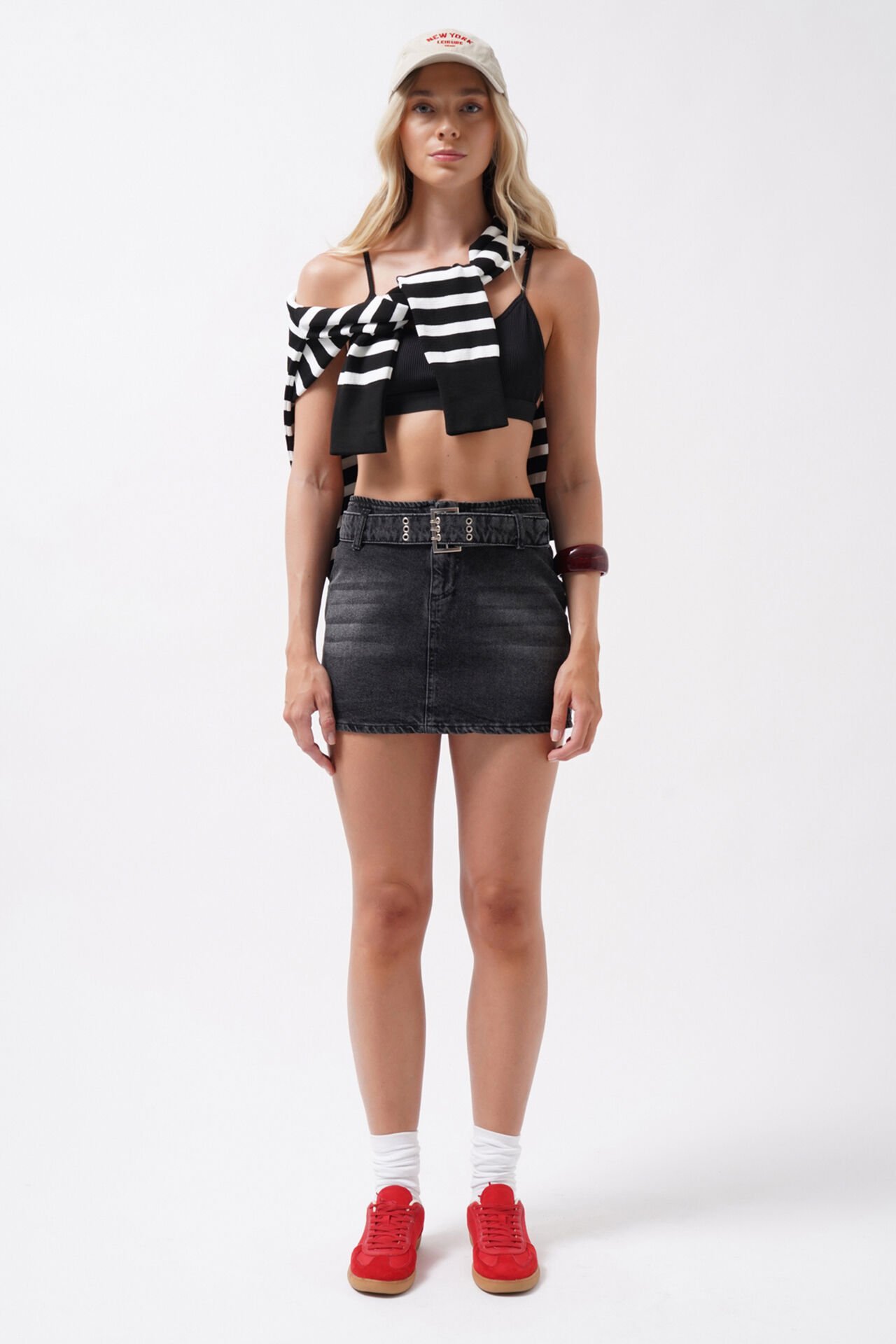 Toptan Kemer Detay Denim Mini Siyah Etek