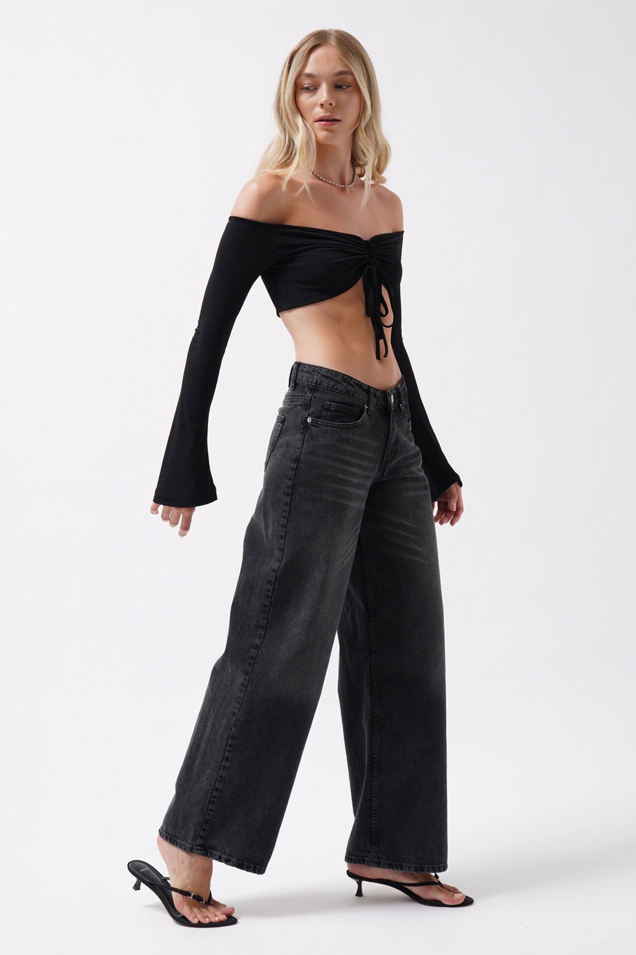 Wholesale Wash Detail High Waist Black Jeans