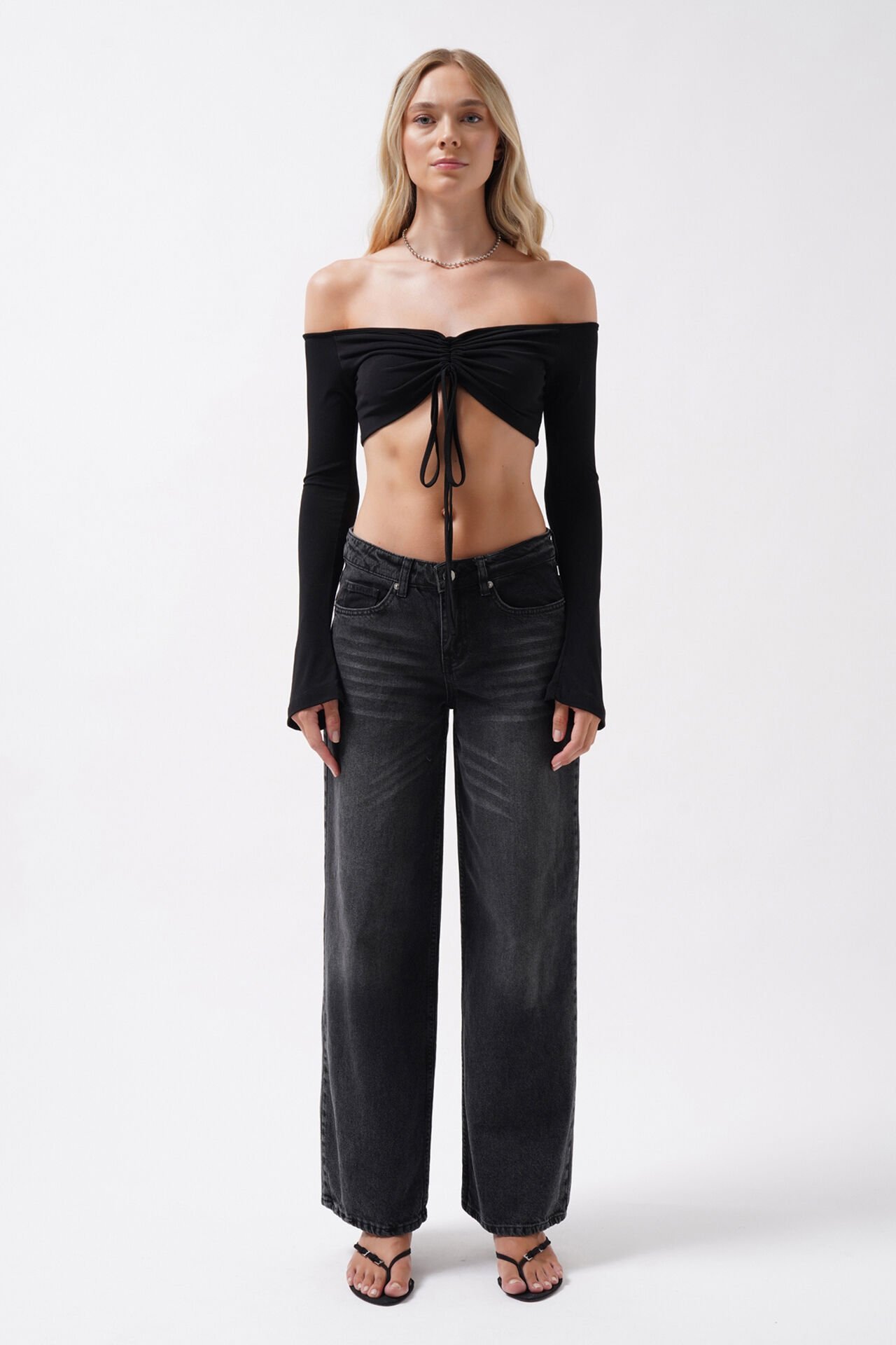 Wholesale Wash Detail High Waist Black Jeans