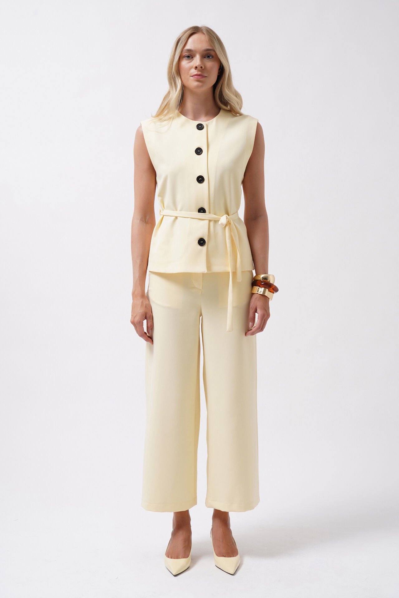 Wholesale Belted Woven Yellow Vest