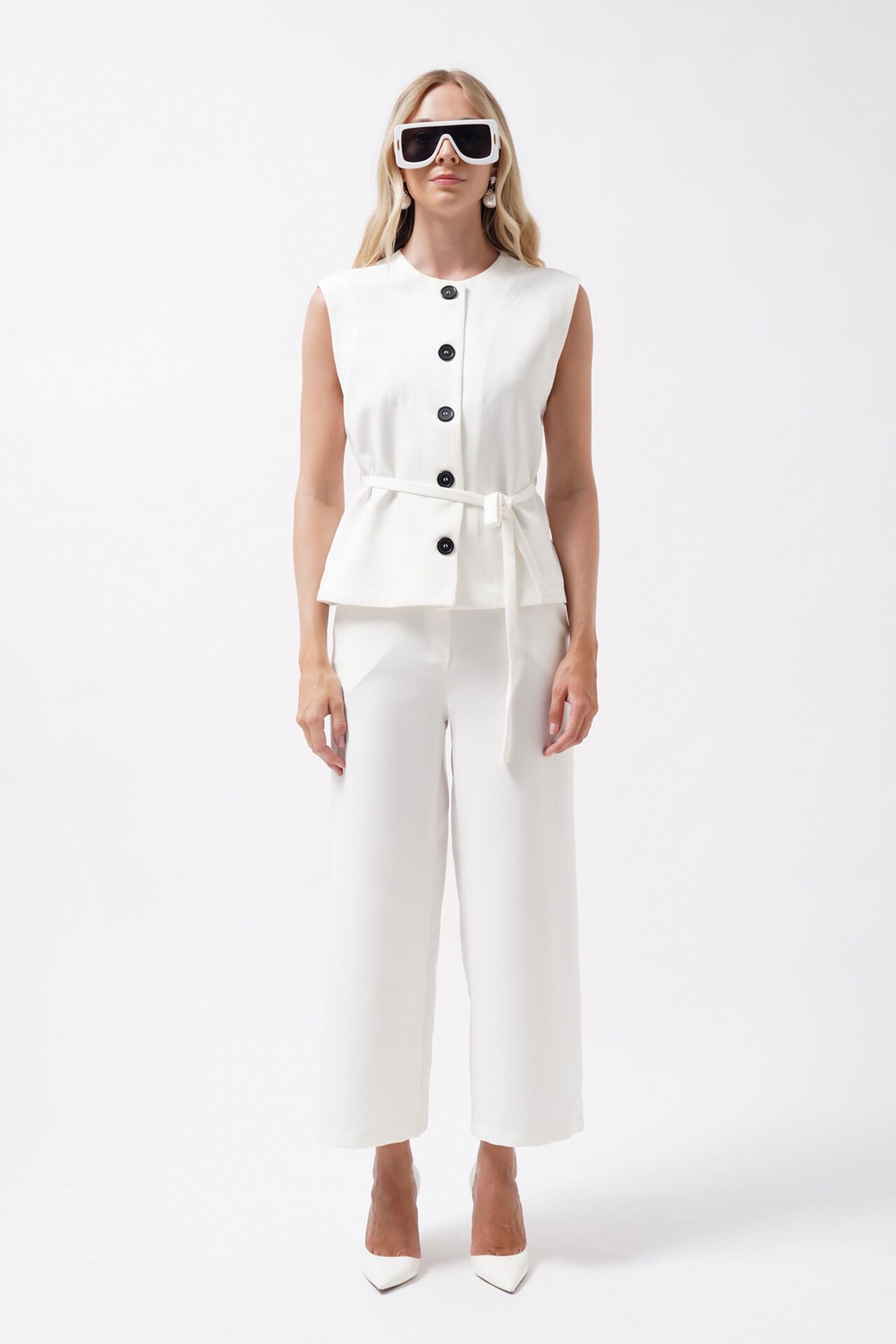 Wholesale Belted Woven White Vest