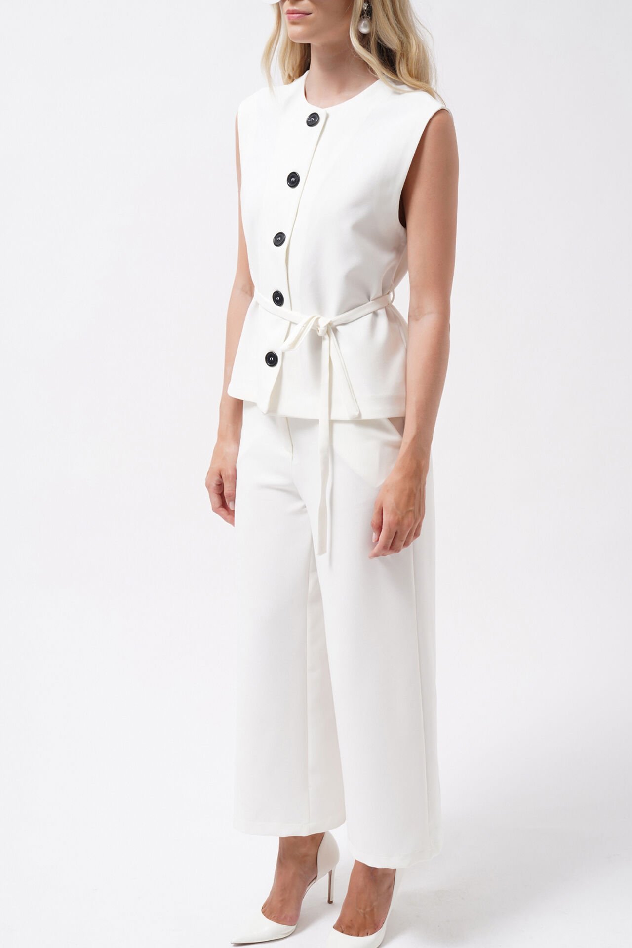 Wholesale Belted Woven White Vest