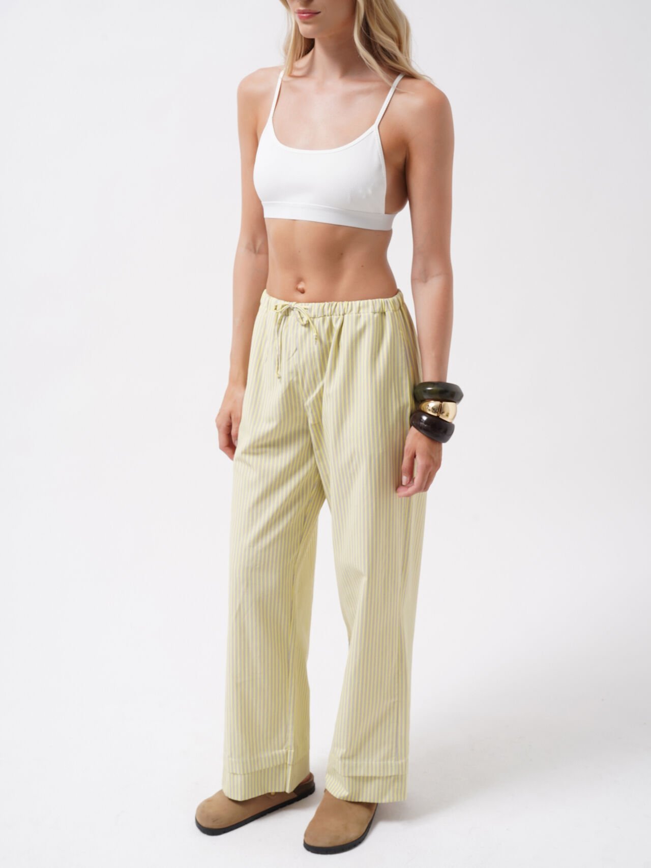 Low-cut Sports Bra