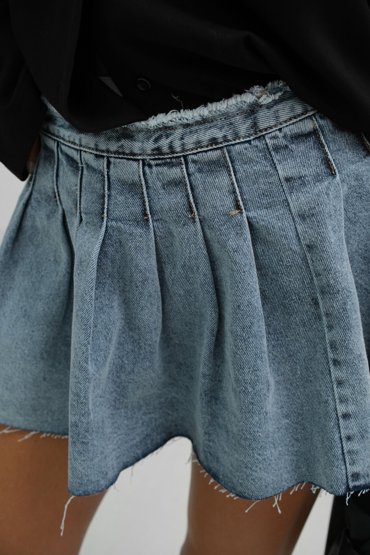 Toptan Dikiş Detay Pileli Denim Etek