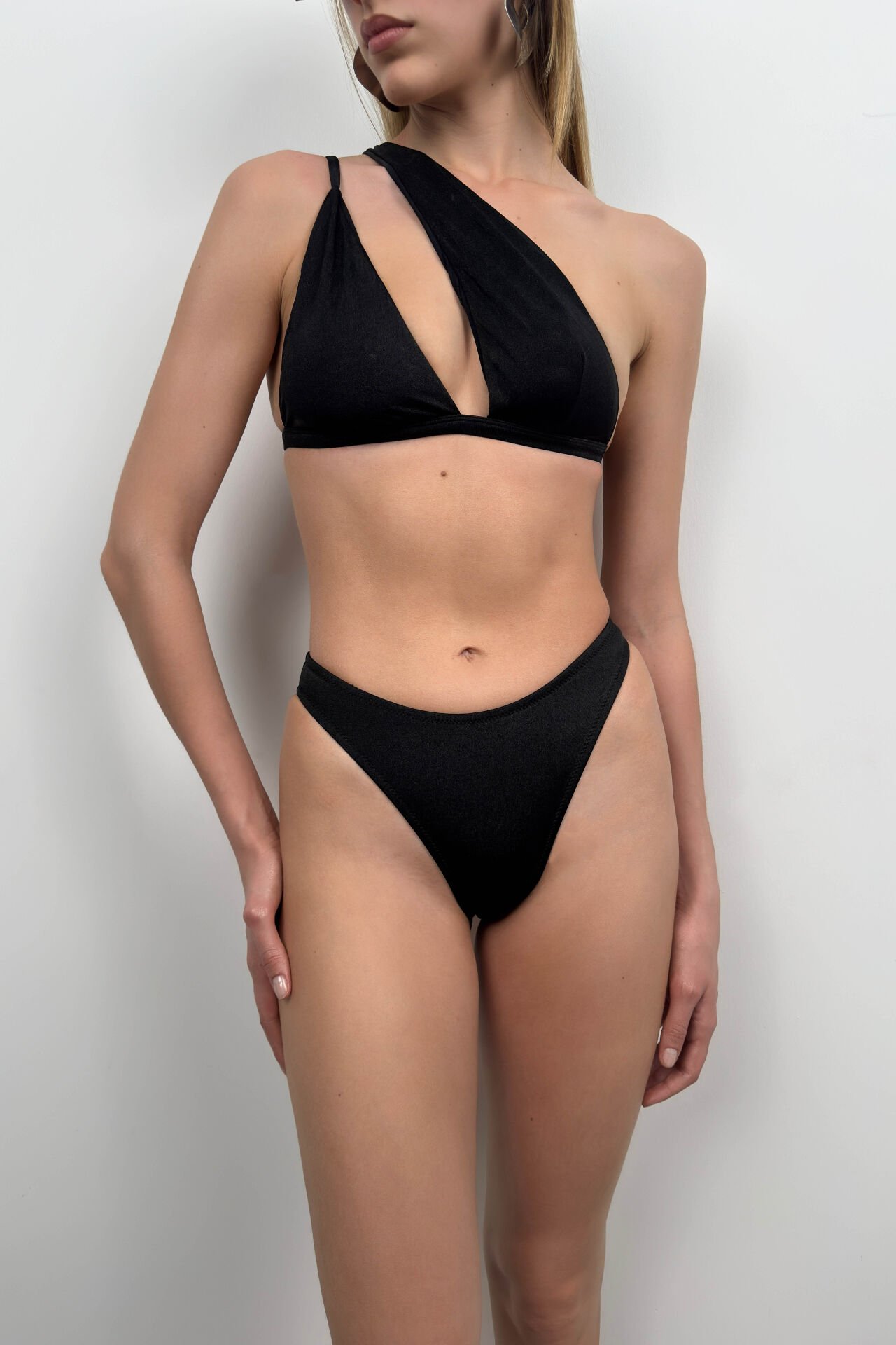 Toptan Tek Omuz Siyah Bikini Takım