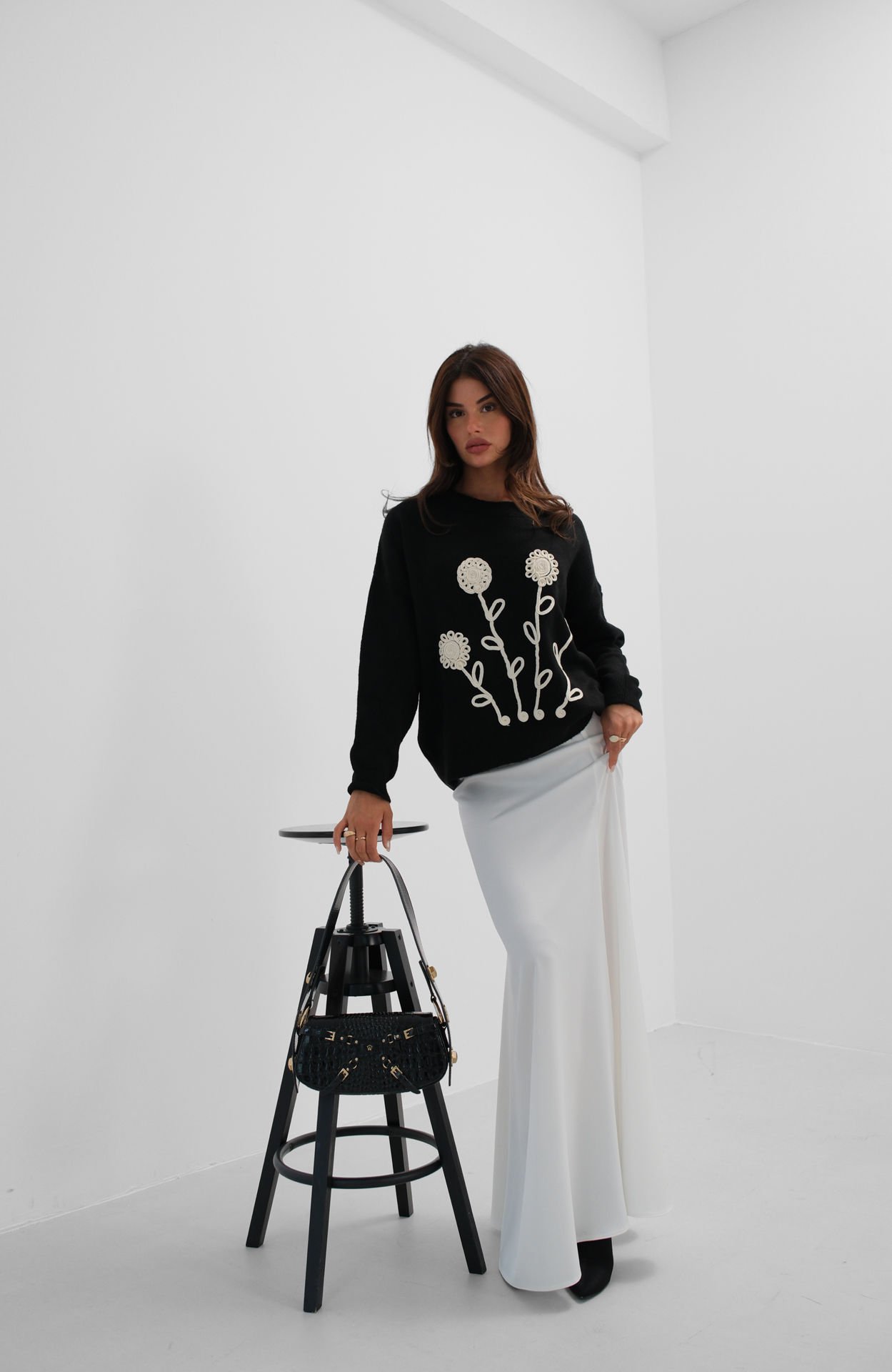 Wholesale Motif Oversize Knitted Sweater