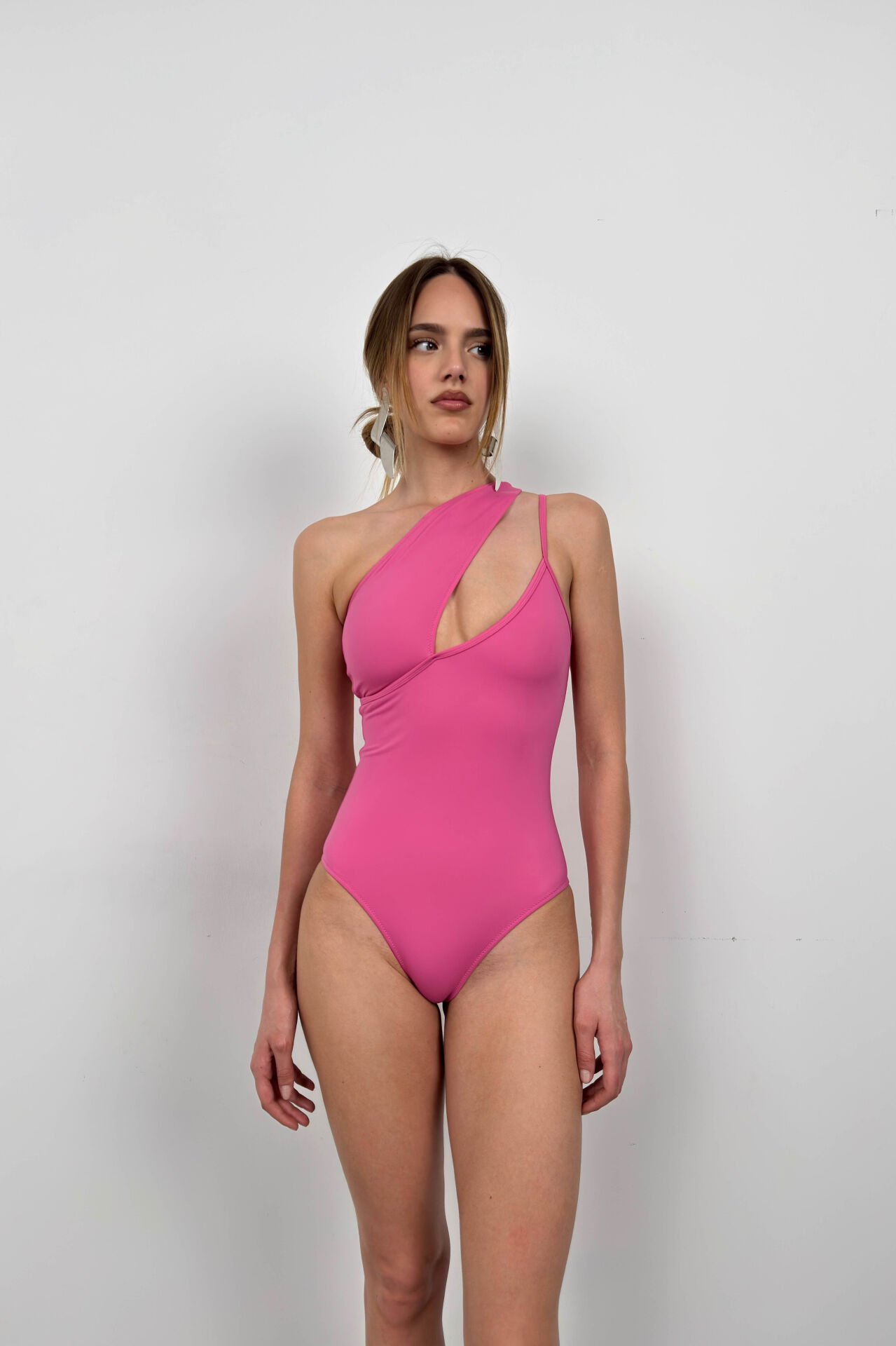 Toptan Asimetrik İnce Askılı Pembe Mayo
