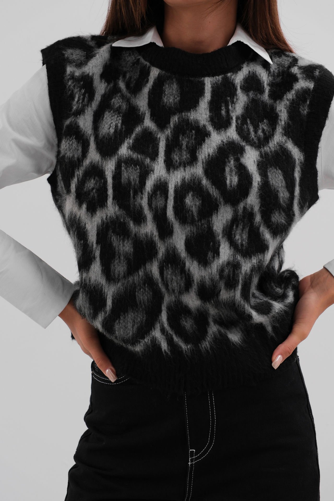 Toptan Leopar Desenli Sakallı Triko Süveter