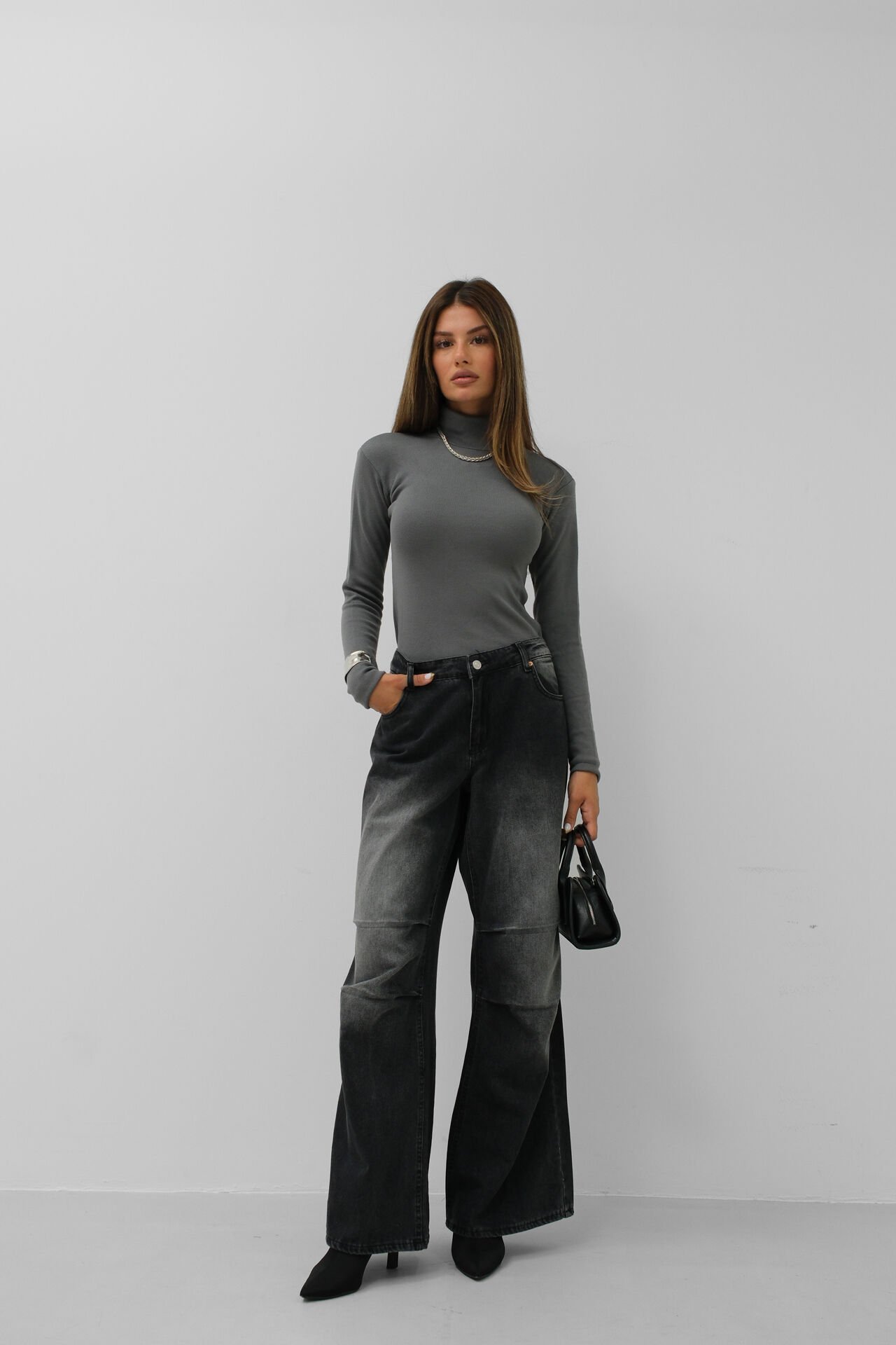 Wholesale Turtleneck Gray Knitted Blouse