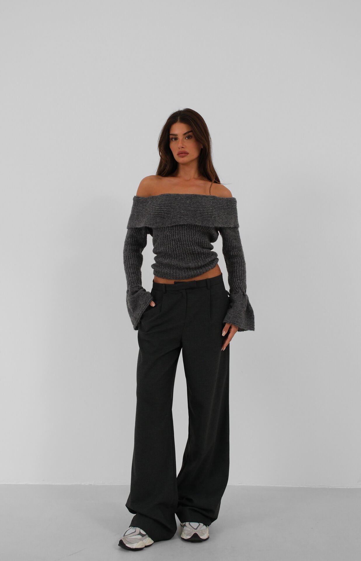 Wholesale Shoulder Decollete Cuff Detail Knitwear Gray Sweater