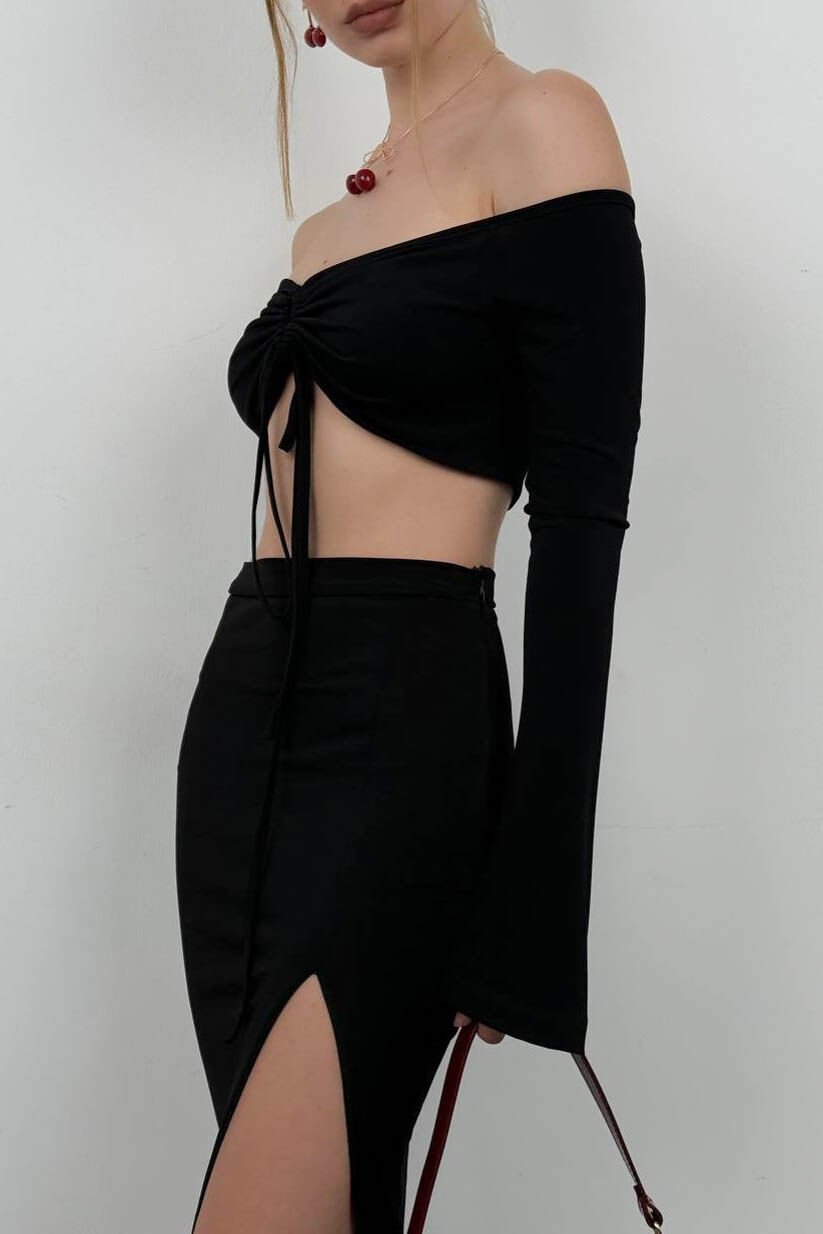 Boat Neck Lift Blouse