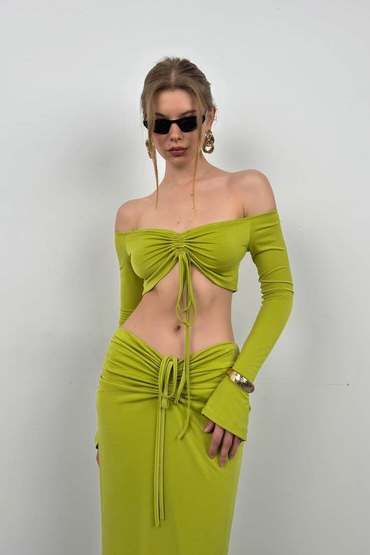 Boat Neck Lift Blouse