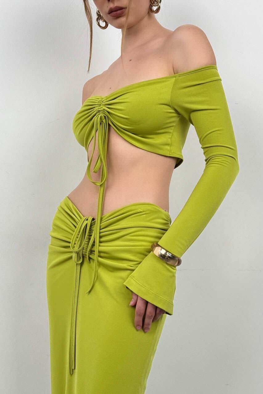Boat Neck Lift Blouse