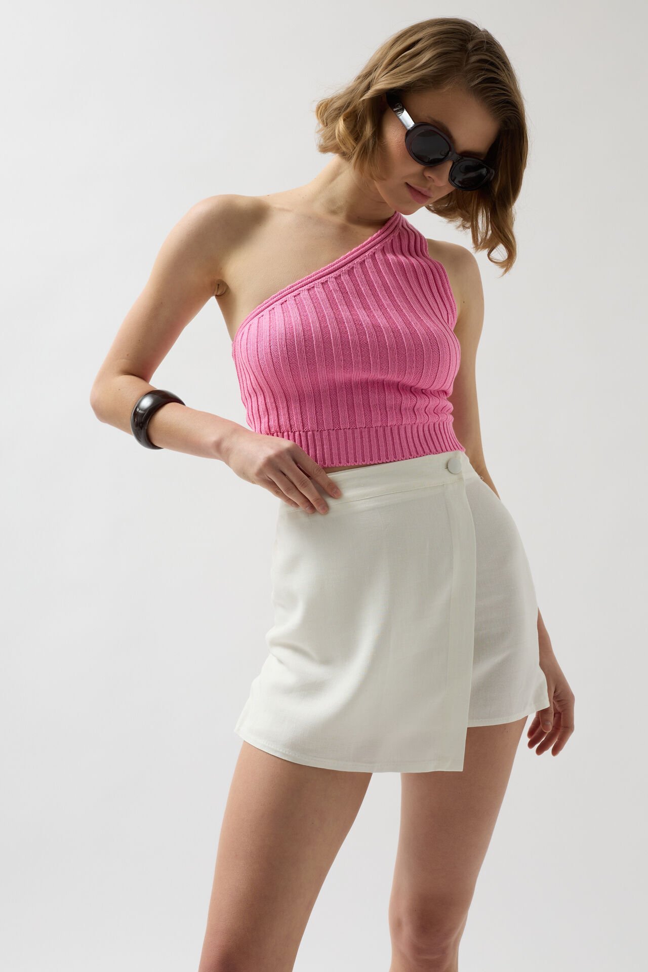 Льняная юбка на пуговицах