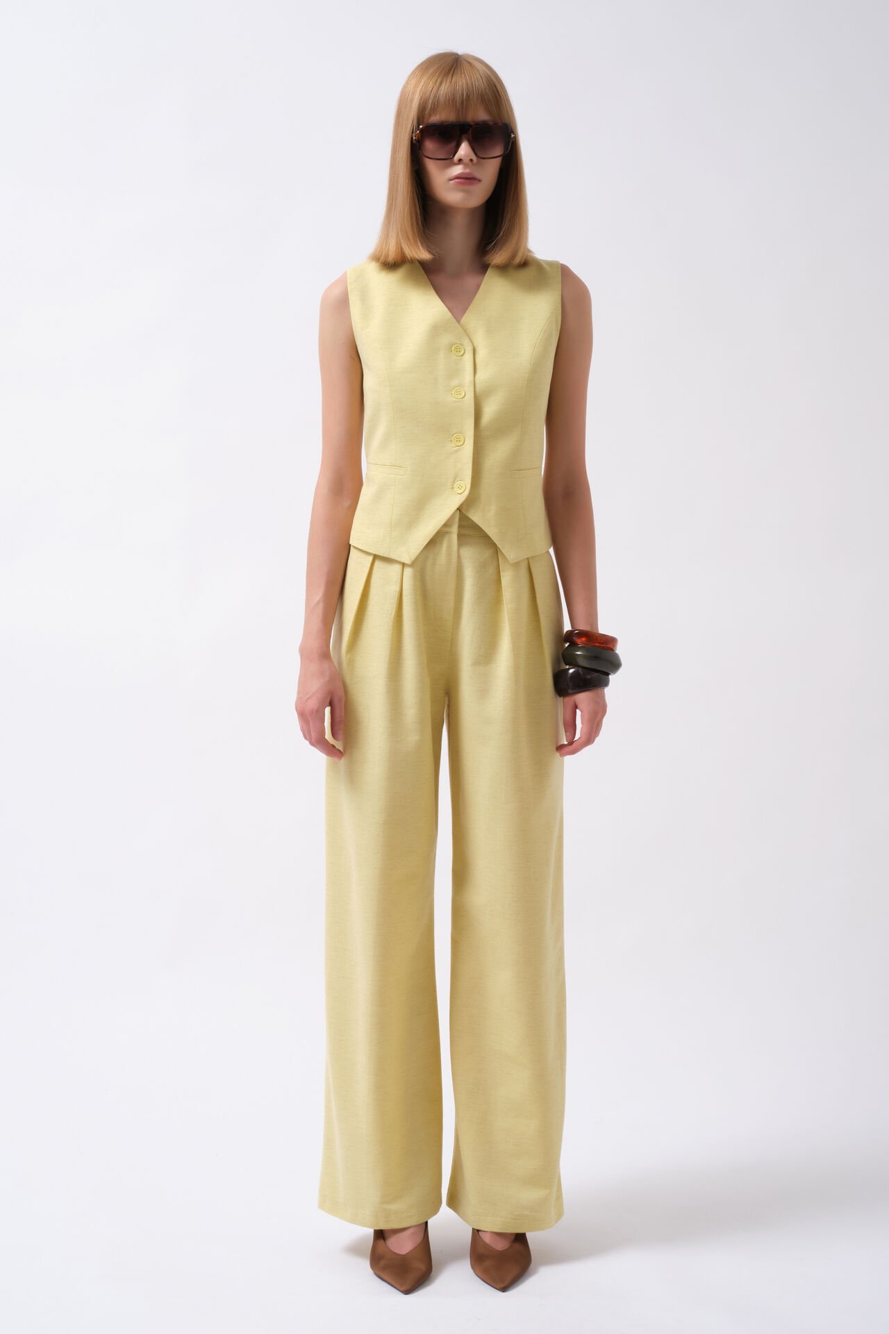 Wholesale Flato Pocket Buttoned Yellow Vest