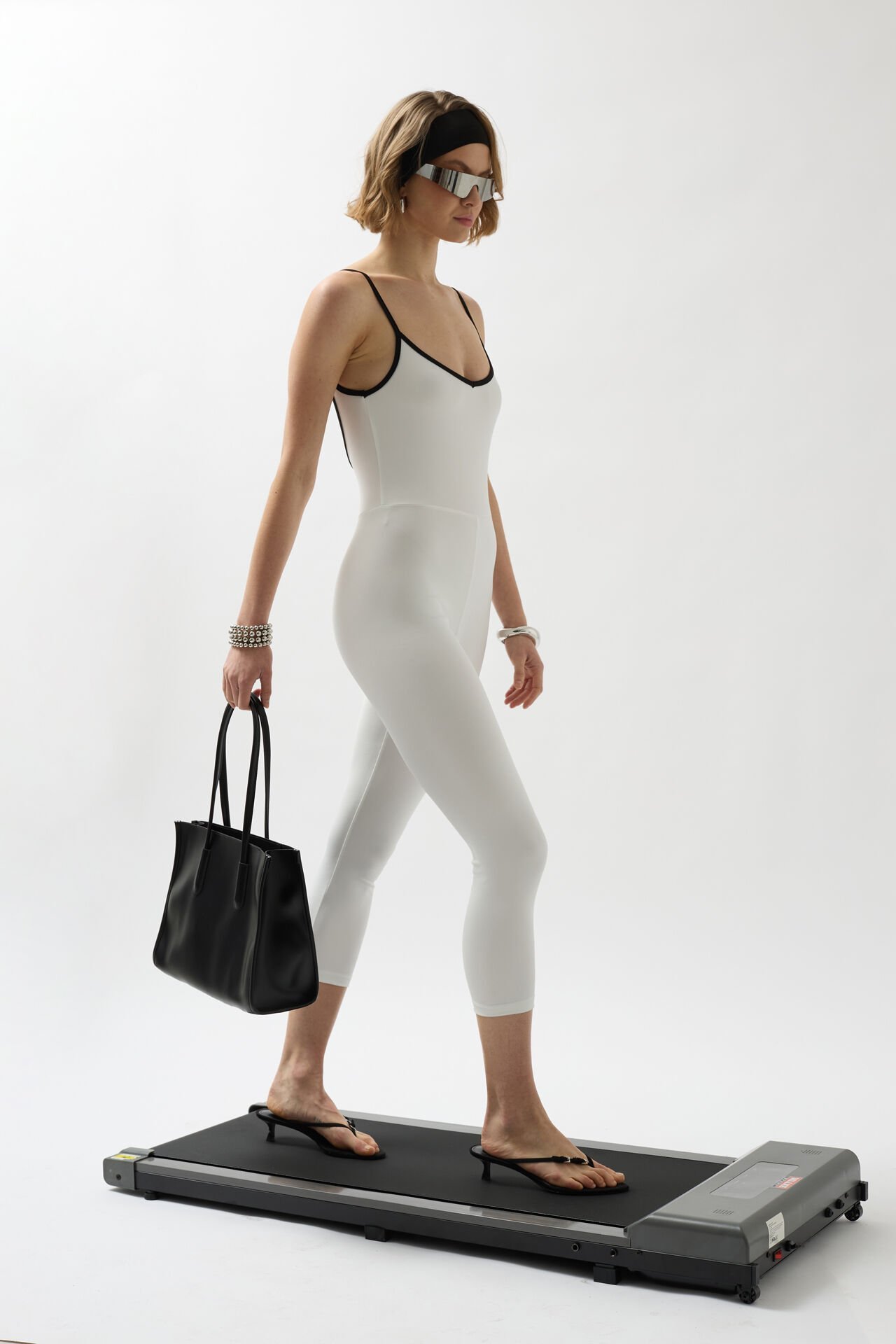 الجملة الأنابيب التفاصيل بذلة رياضية بيضاء