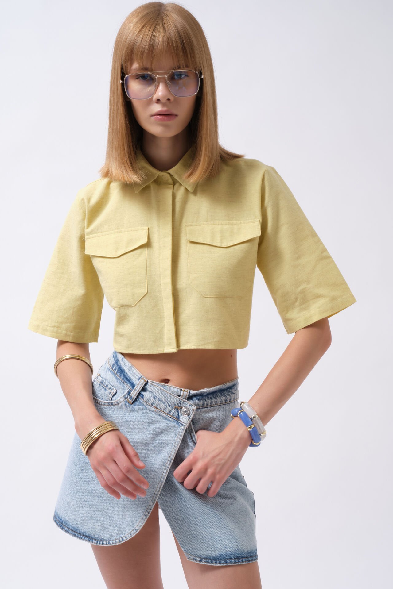 Wholesale Pocket Detail Half Sleeve Crop Yellow Shirt