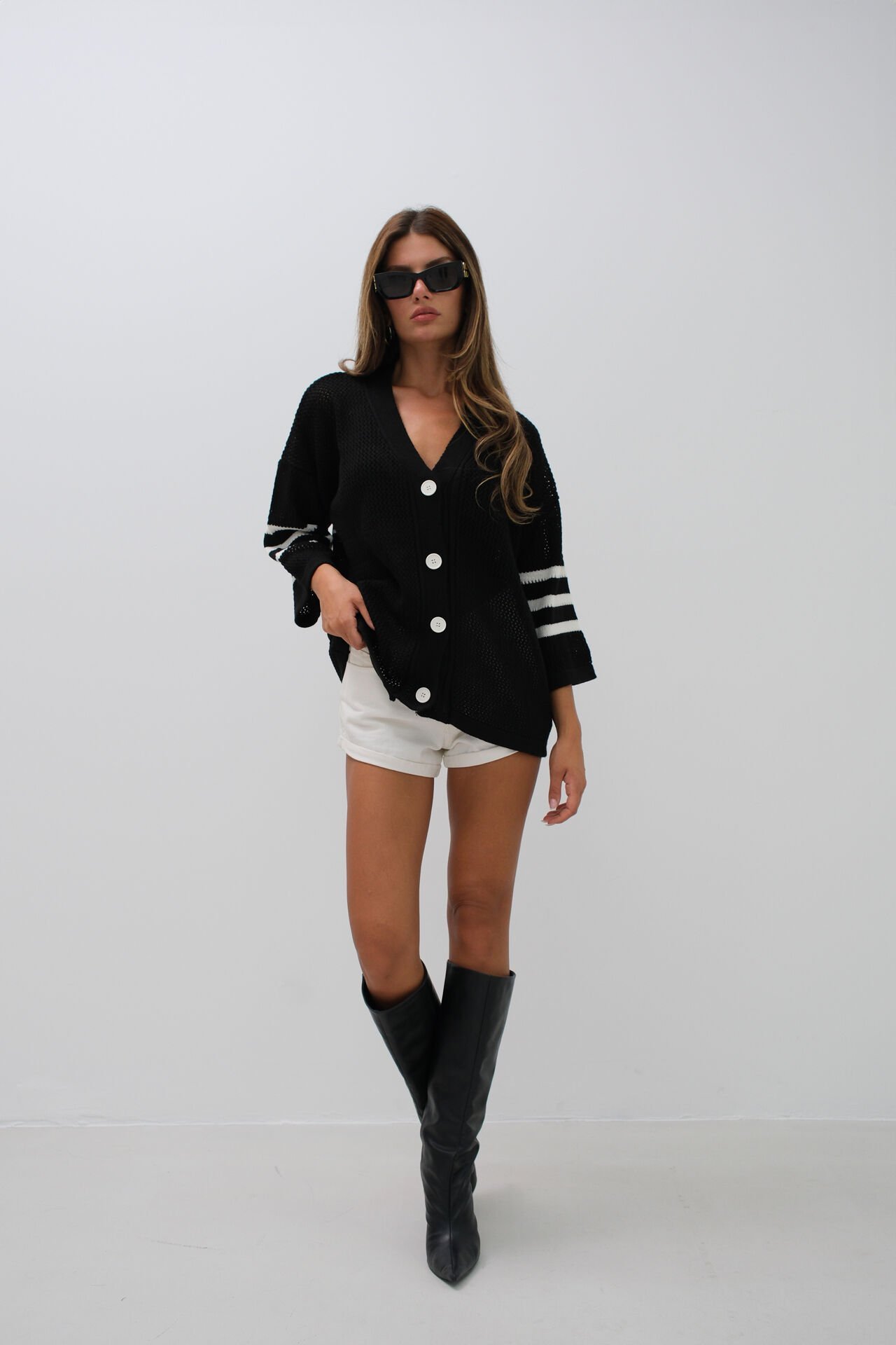 Wholesale Back Printed Openwork Black Cardigan
