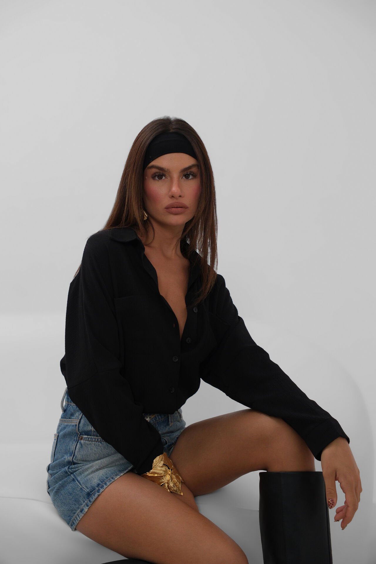 الجملة جيب قميص أسود مفصل