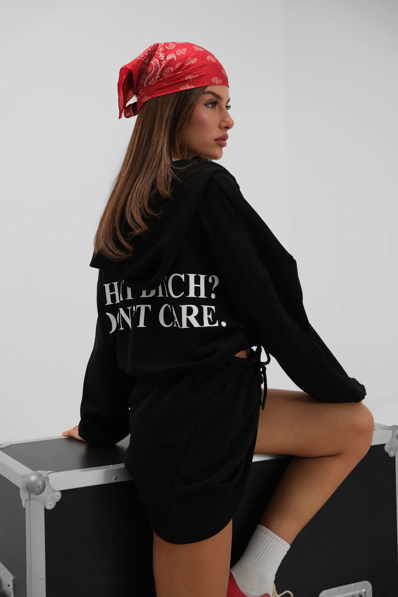 Wholesale Elastic Waist Zippered Black Sweatshirt