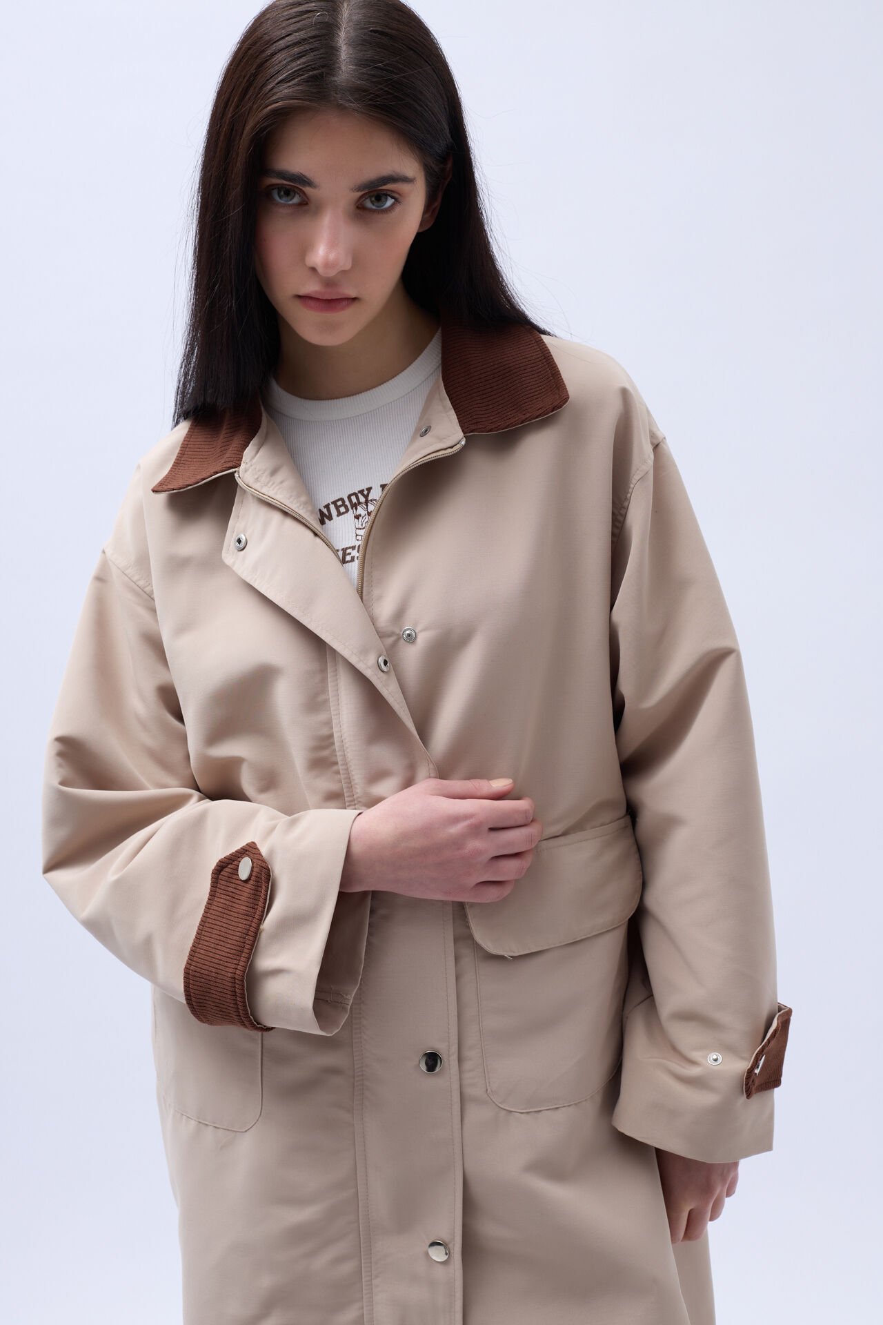 Toptan Yaka Detaylı Oversiz Bej Trençkot