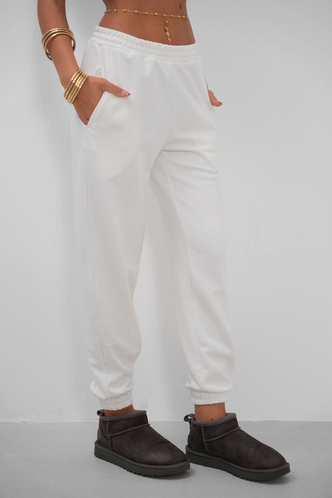 Wholesale Waist and Leg Elastic Ecru Jogger Tracksuit