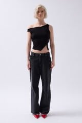Wholesale Boat Neck Slit Detail Black Blouse