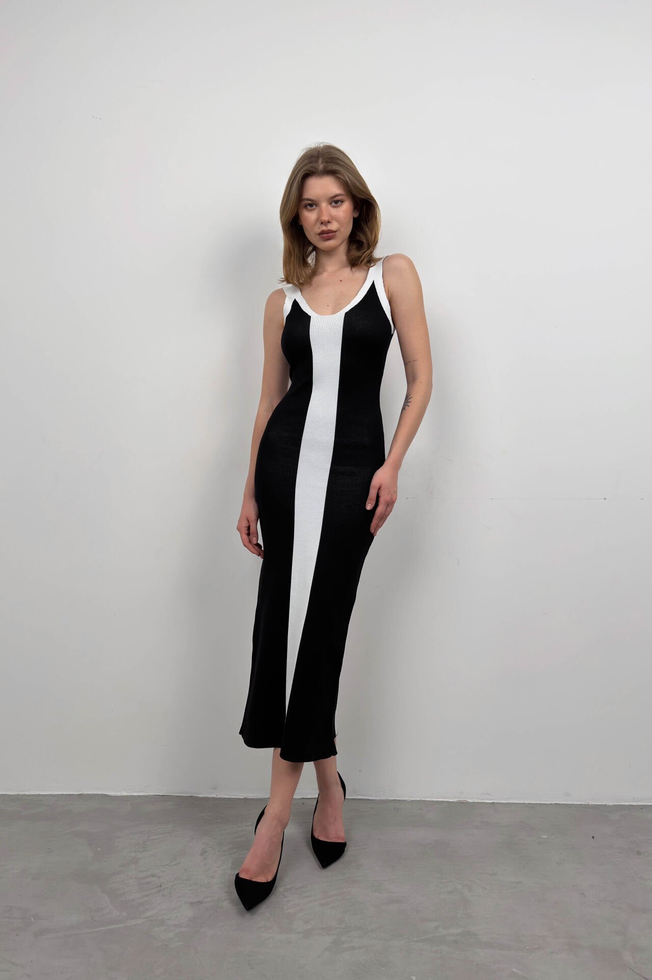 Double Color Slit Detail Dress