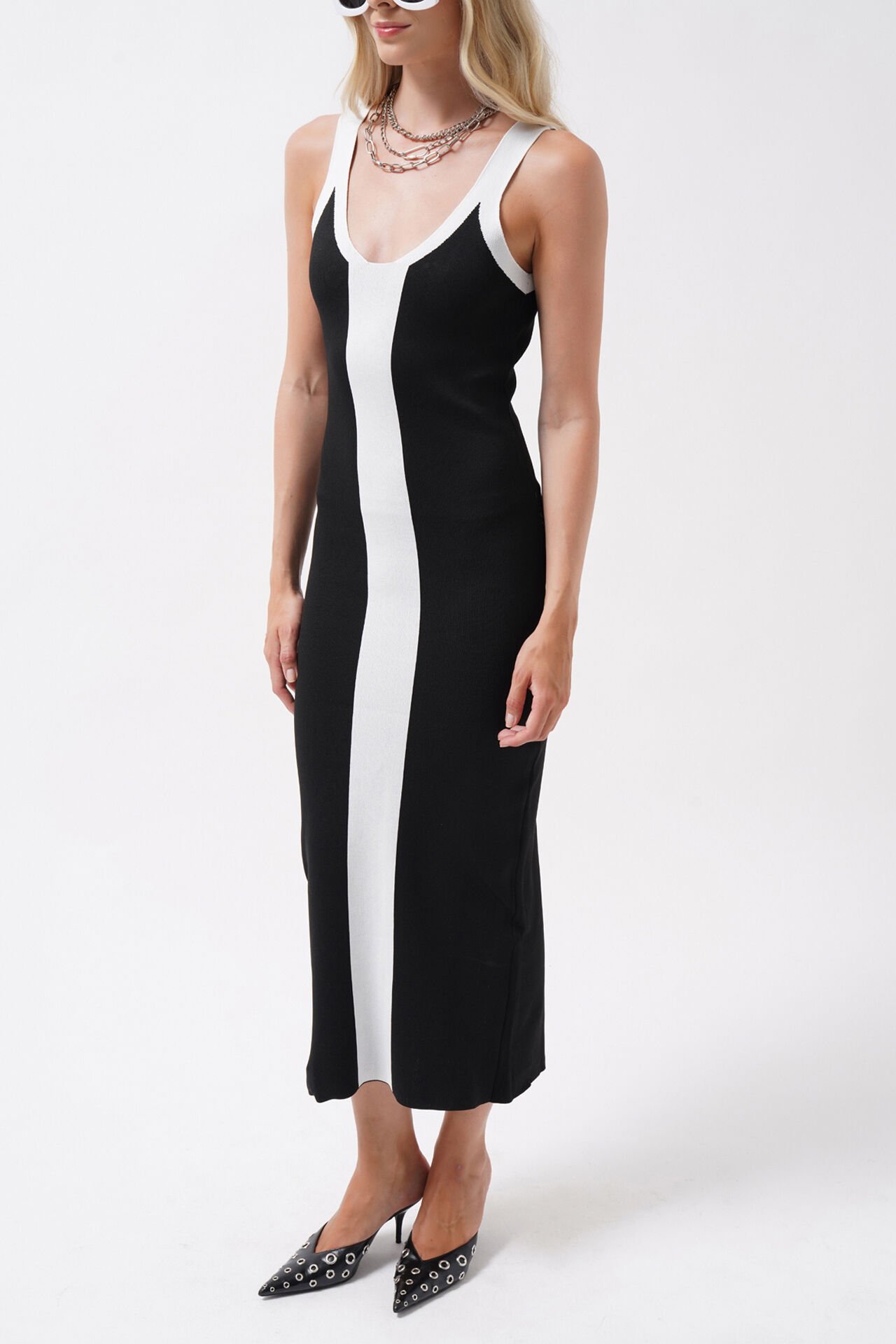 Double Color Slit Detail Dress