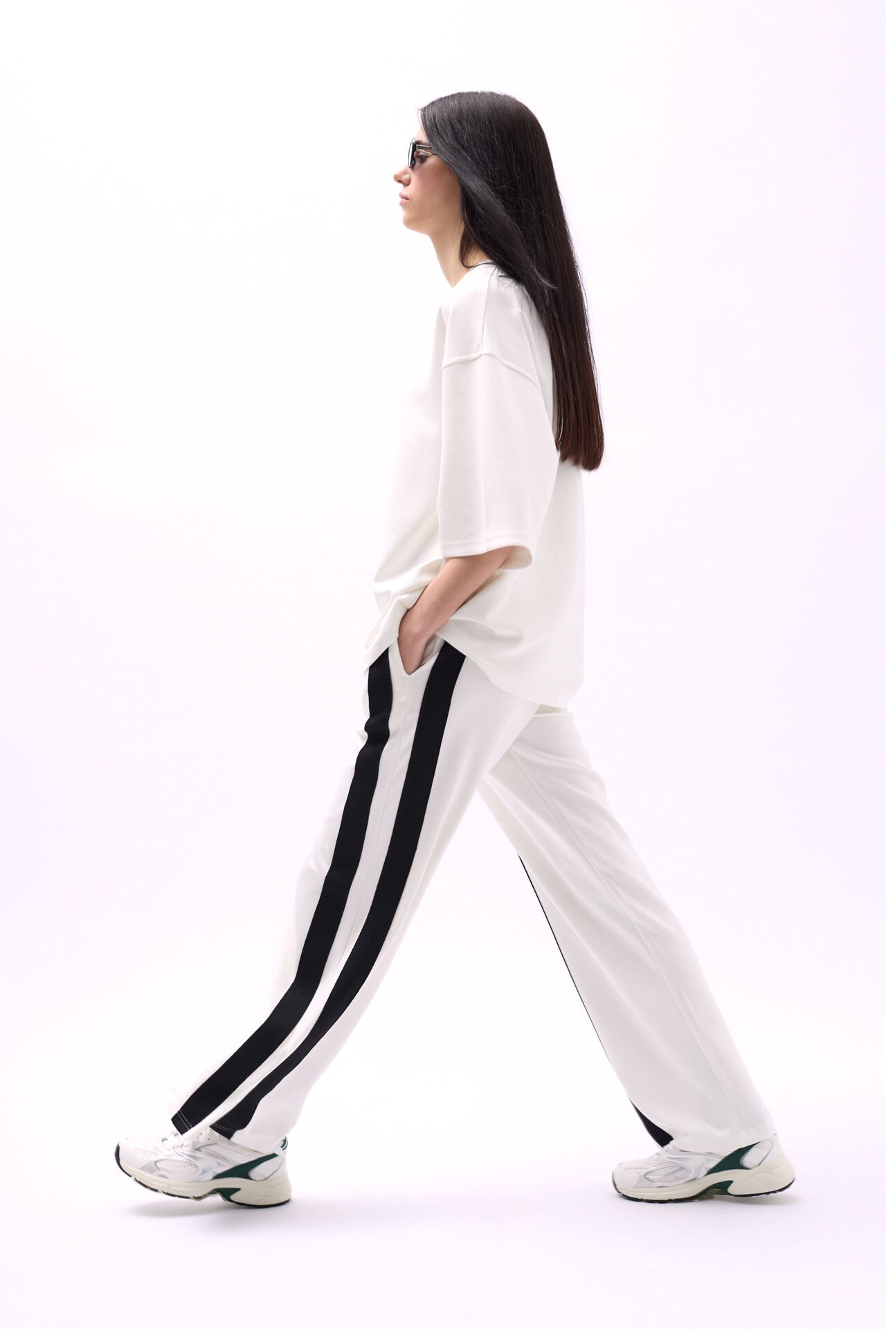 Wholesale Side Stripe White Sweatpants