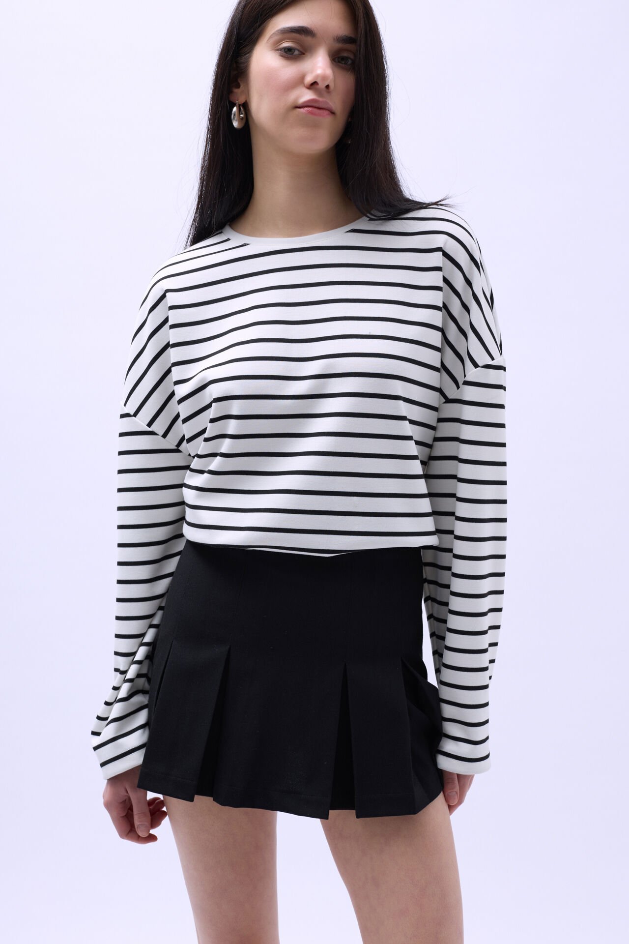 Wholesale Pleated High Waist Mini Black Skirt