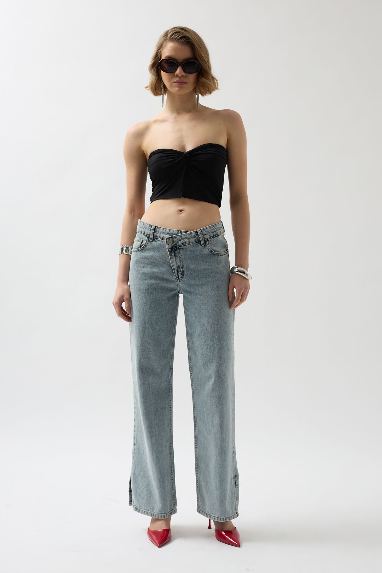 Wholesale Strapless Knot Detail Black Blouse