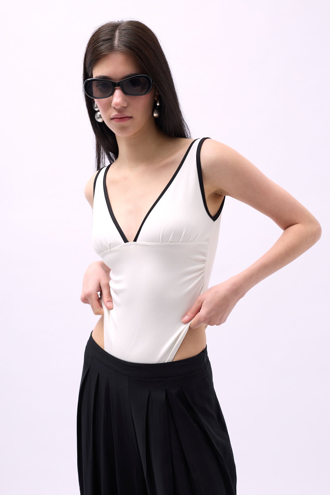 Wholesale V Neck Piping Detail White Bodysuit